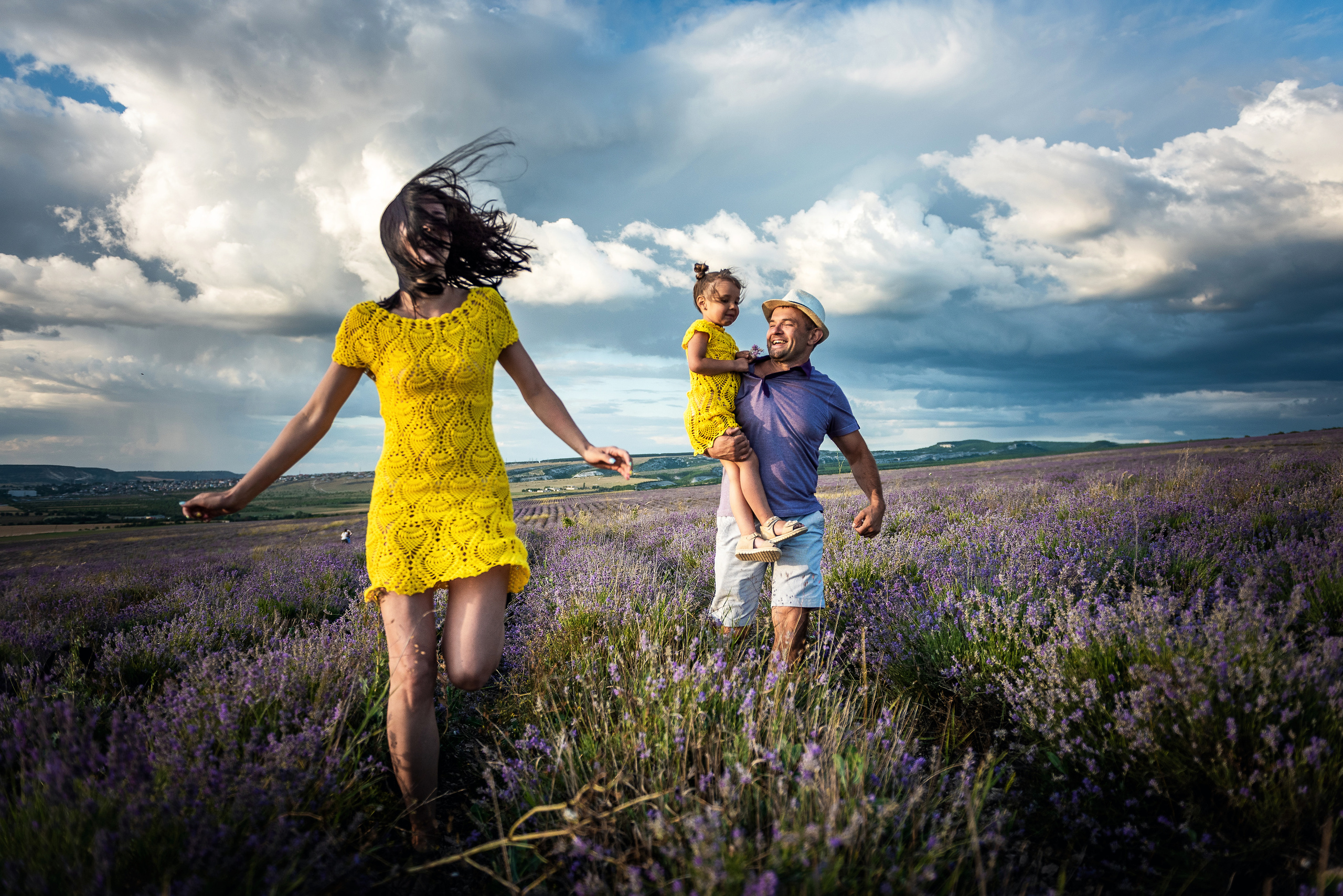 Съемка семьи в лавандовом поле. Фотограф в Севастополе и Крыму Горбунов Денис