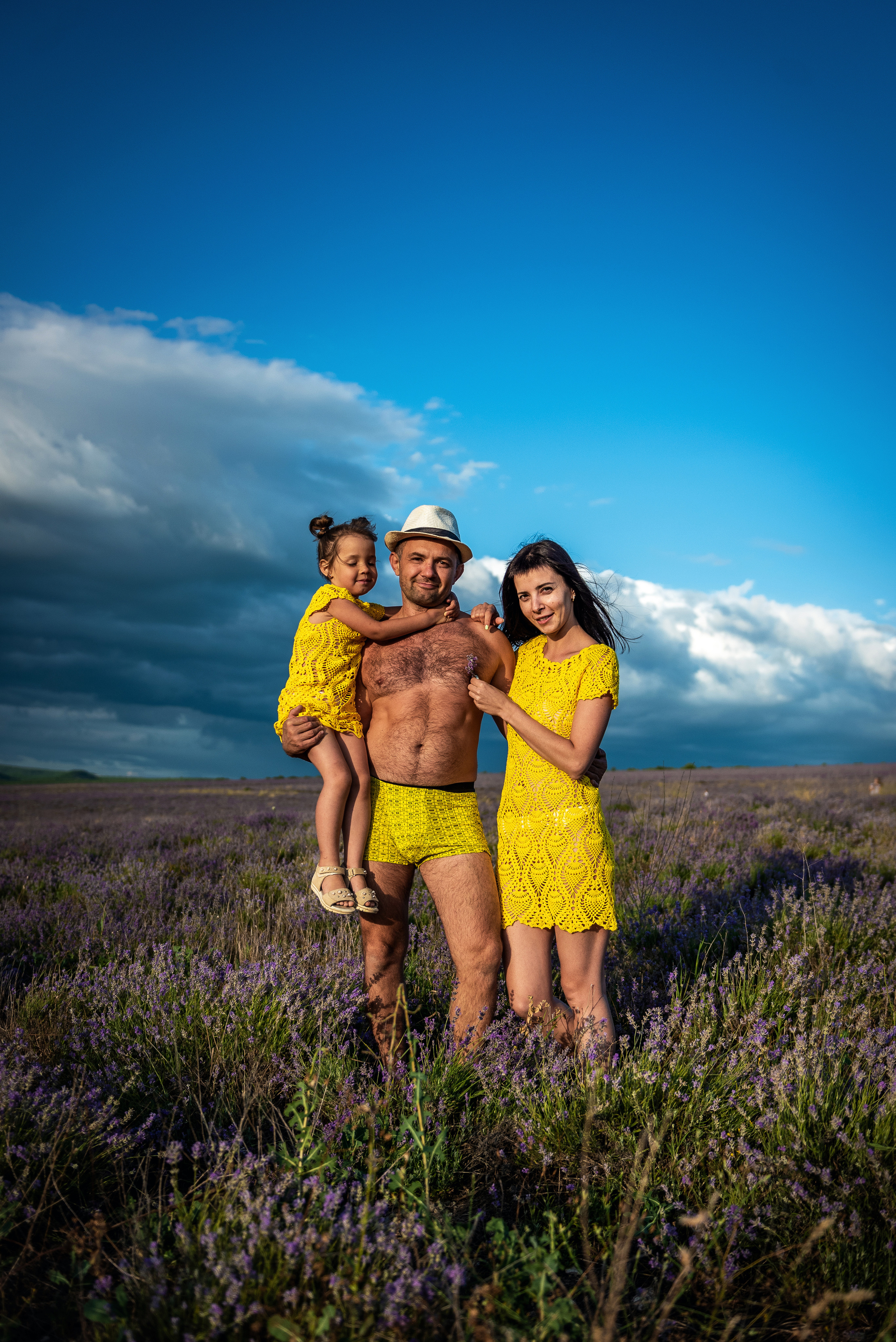 Съемка семьи в лавандовом поле. Фотограф в Севастополе и Крыму Горбунов Денис