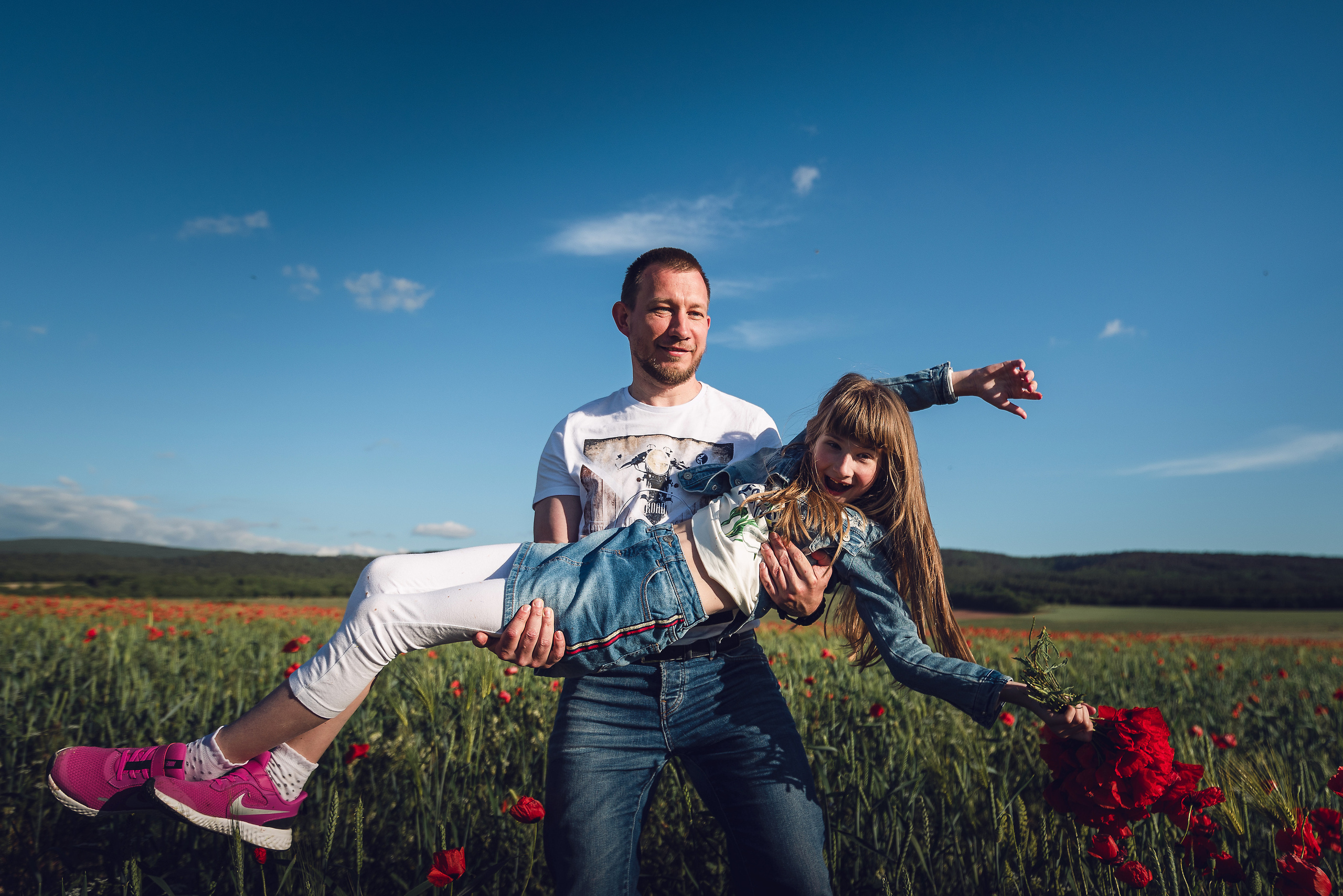 Красивый фотосет в маковом поле. Фотограф в Севастополе и Крыму Горбунов Денис