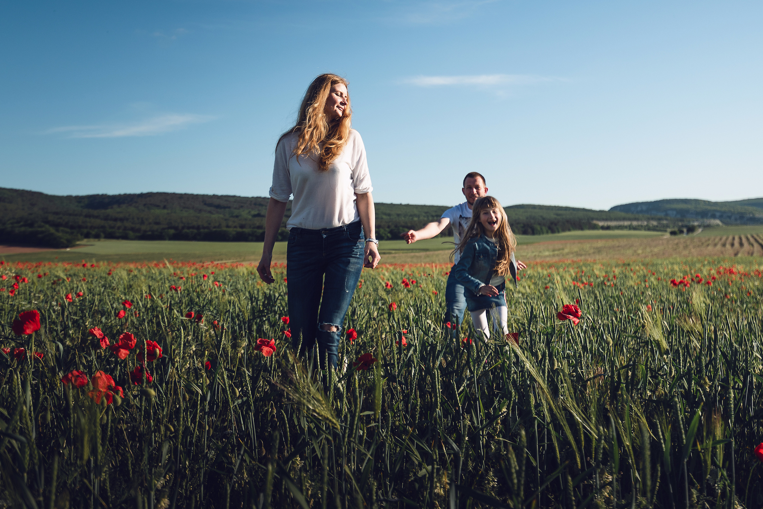 Красивый фотосет в маковом поле. Фотограф в Севастополе и Крыму Горбунов Денис