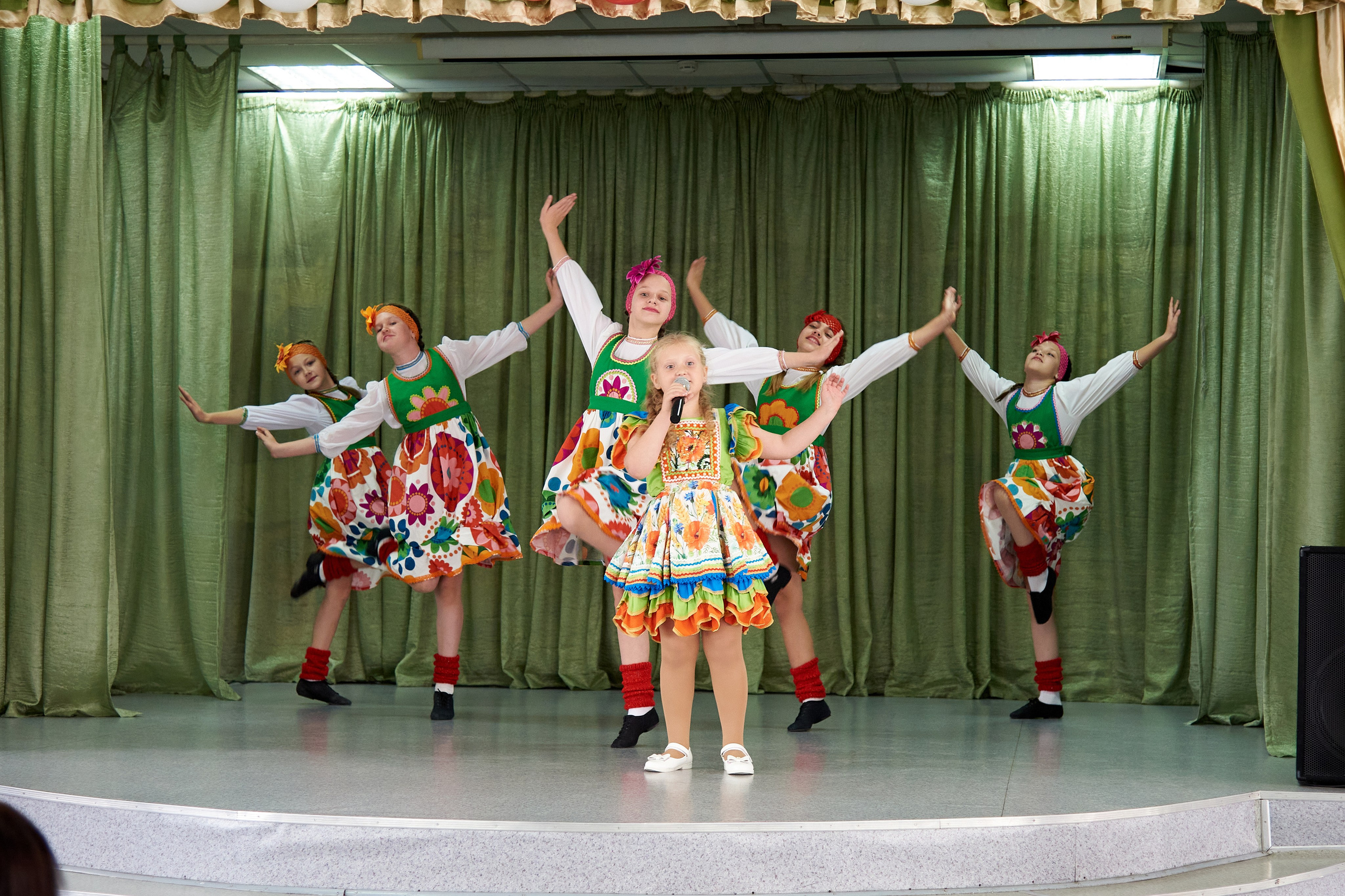 День воспитателя и всех дошкольных работников 2022. [fXph] Фотограф Масликов Илья. Съёмка мероприятий в Ленинске-Кузнецком