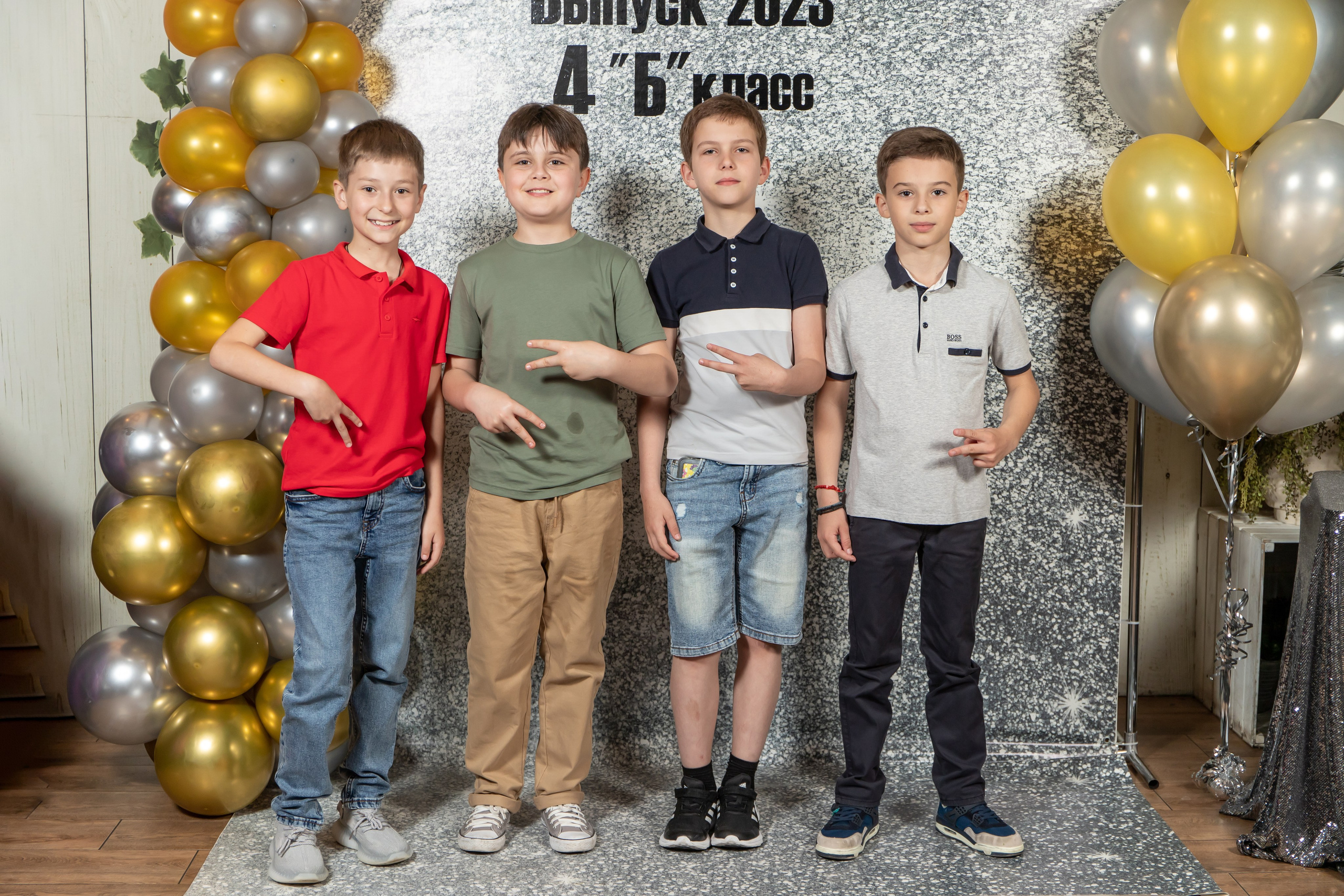 Выпуск 4Б 23 год. Семейный и свадебный фотограф в Геленджике Михаил Шматов