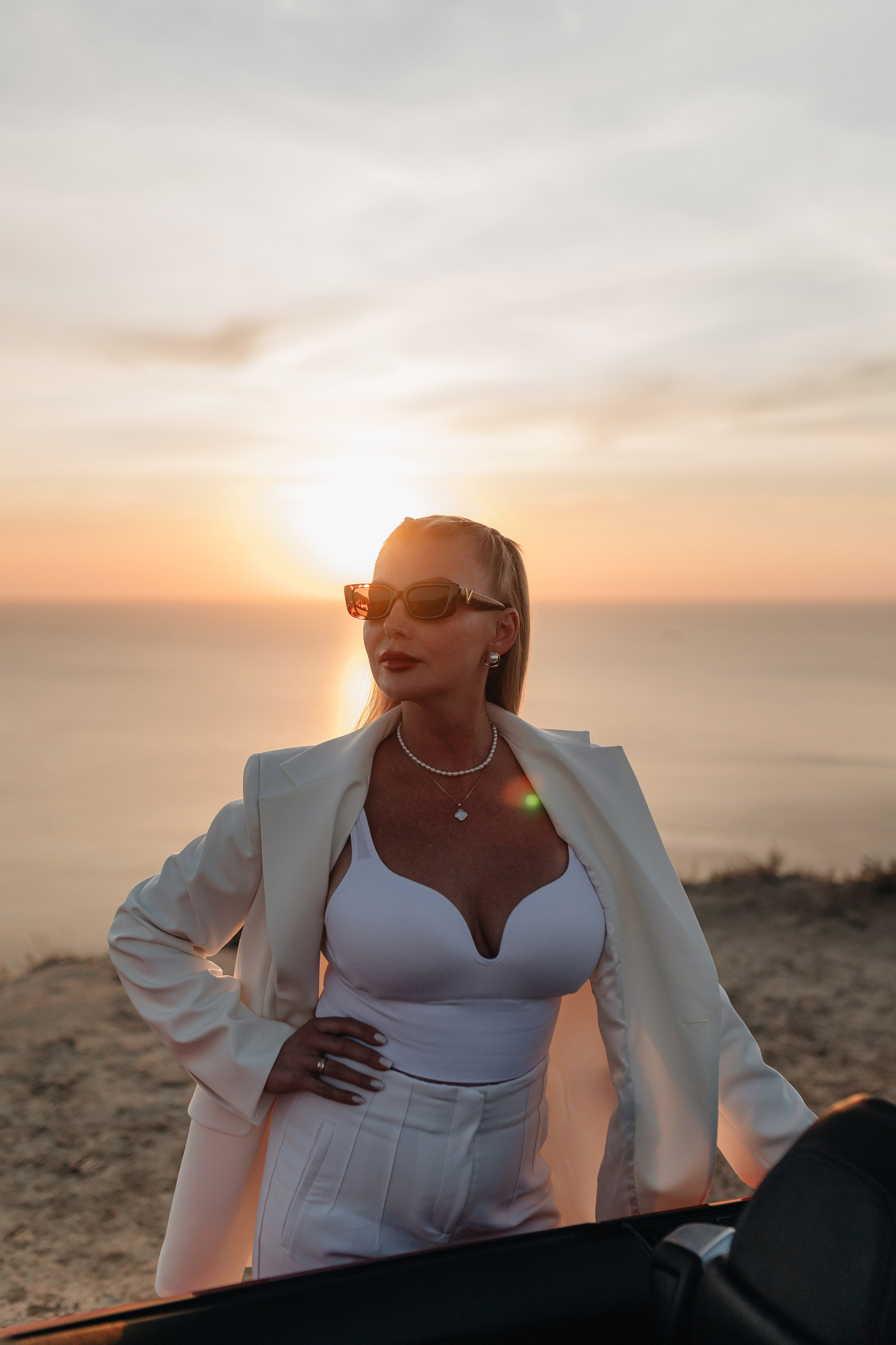 На кабриолете. Фотограф Трифон Мира