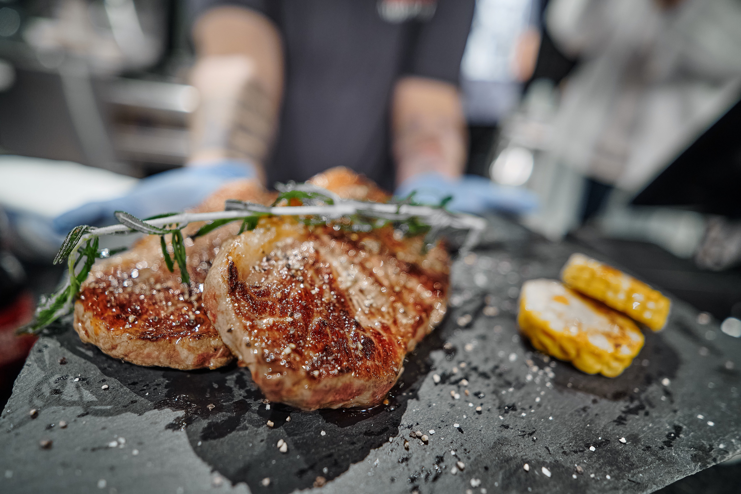 Фотограф на мероприятие. Light Media — креативный видеопродакшн