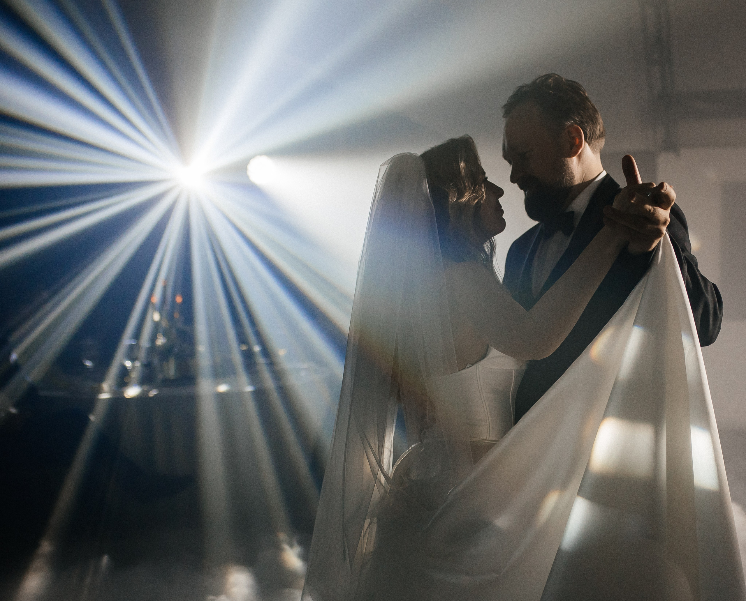 Илья и Инна 2025 Небо. Свадебный и портретный фотограф Алина Иванова. Екатеринбург-Москва