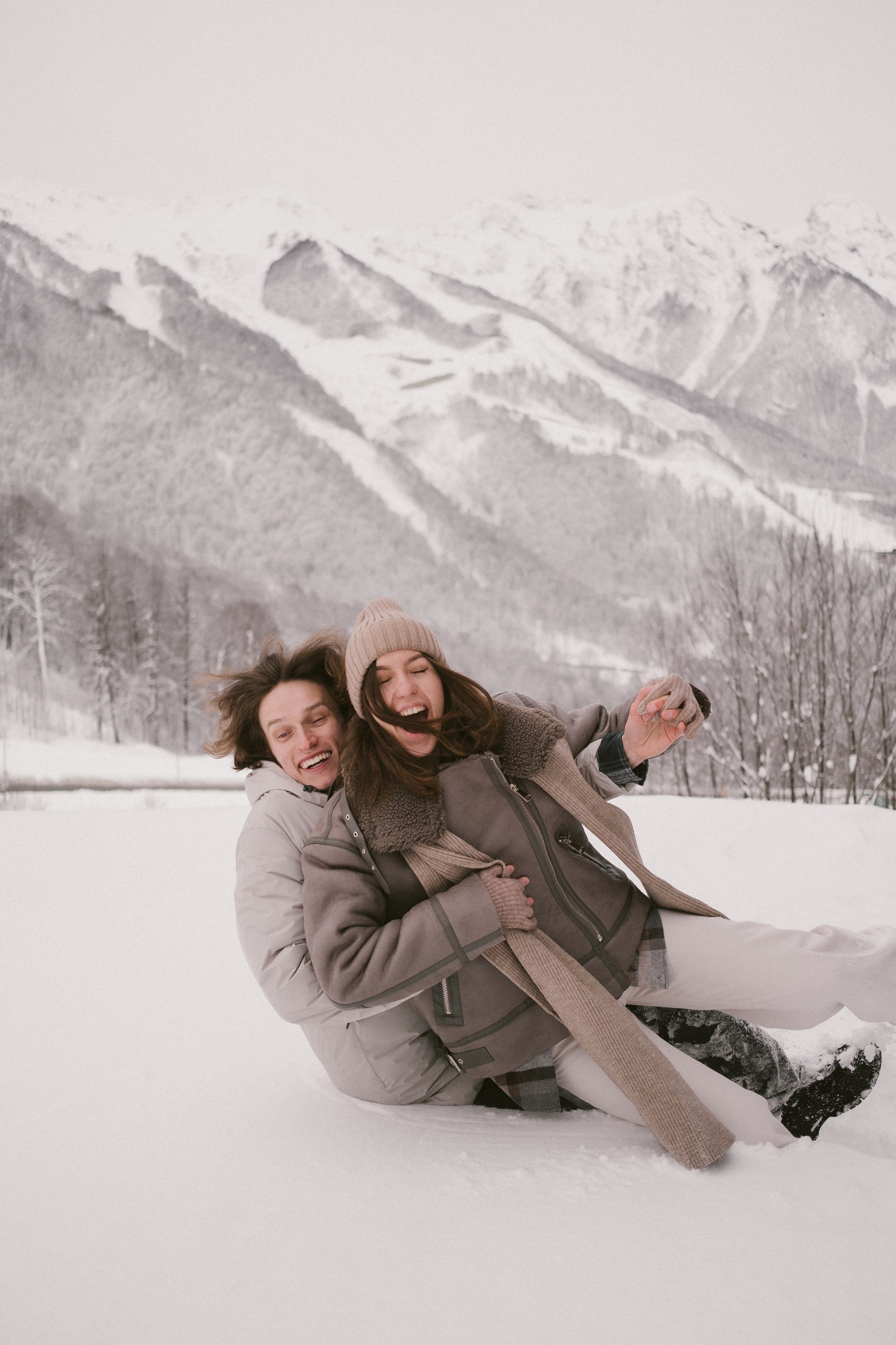 Фотосессии love story для двоих в Сочи, Сириусе и на Красной поляне. Семейный, свадебный фотограф Сочи, Адлер, Красная поляна