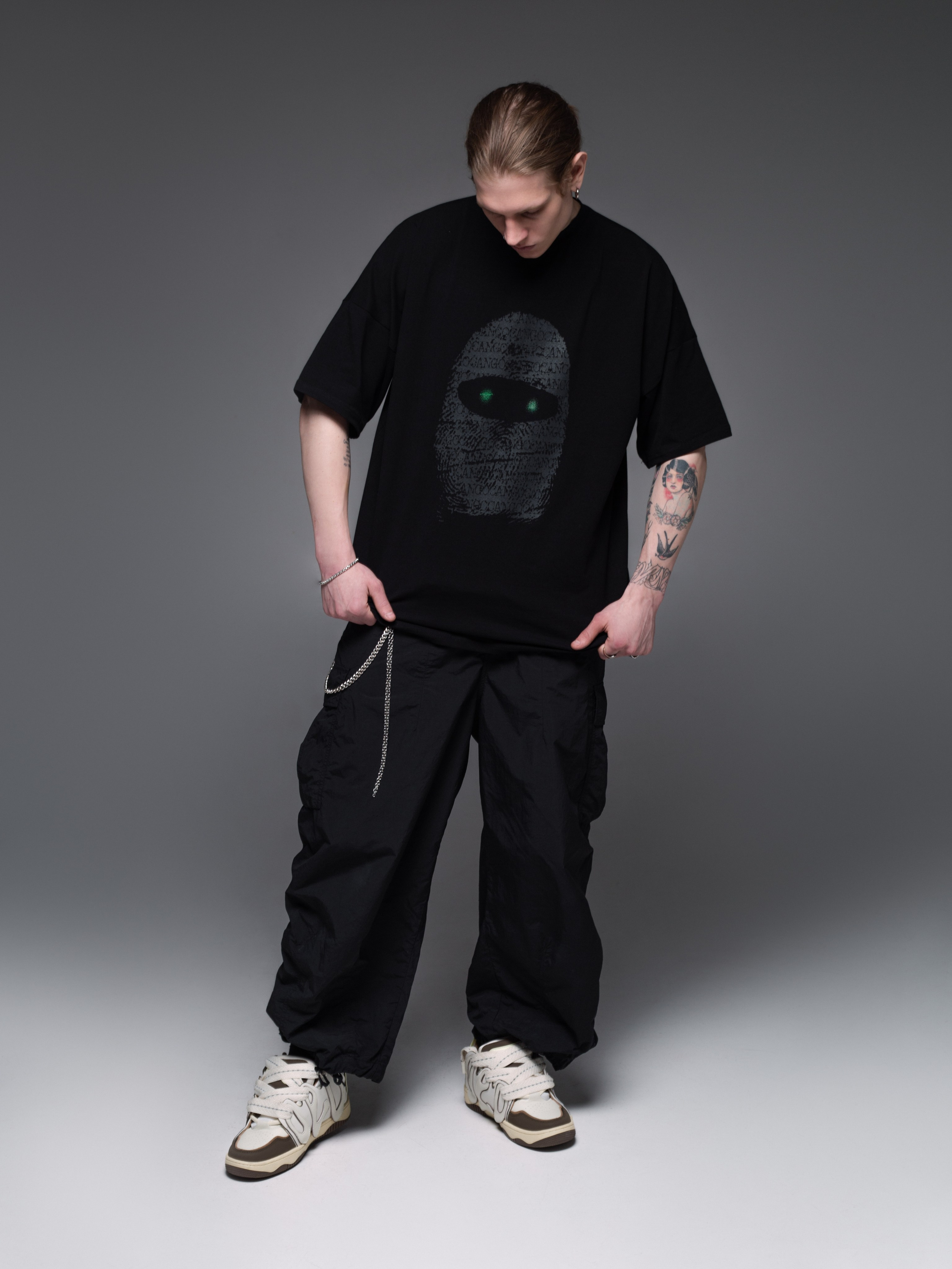 КАТАЛОГ | серый фон. RUNA production — стильные съемки для брендов