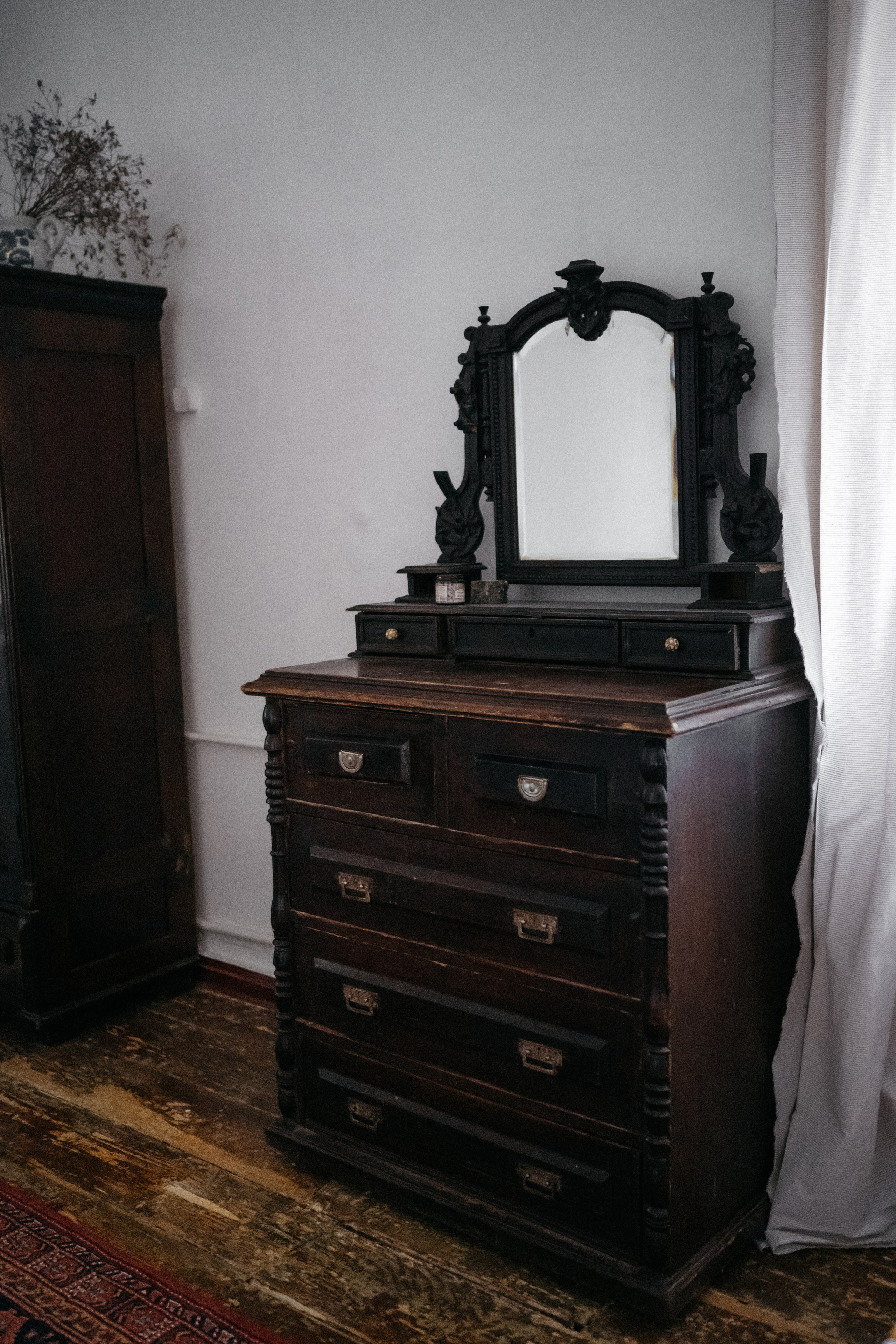 Свадебная фотосъемка в старинном отеле в Крыму. Свадебный и семейный фотограф и видеограф, Крым, Москва, Санкт -Петербург