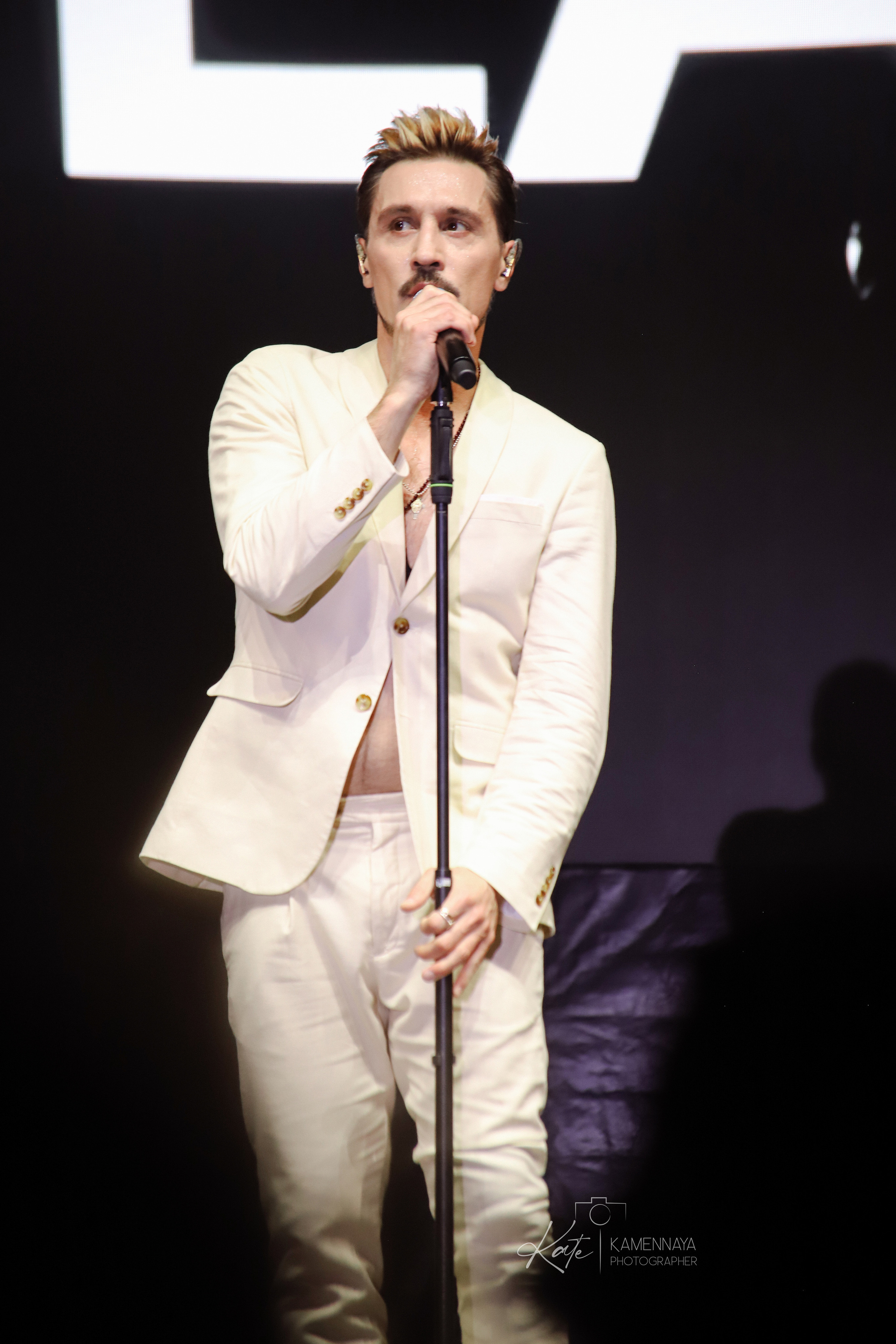 Дима Билан и Ирина Нельсон. День города Выборга. 20.08.2022. Фотограф Екатерина Каменная. Санкт-Петербург