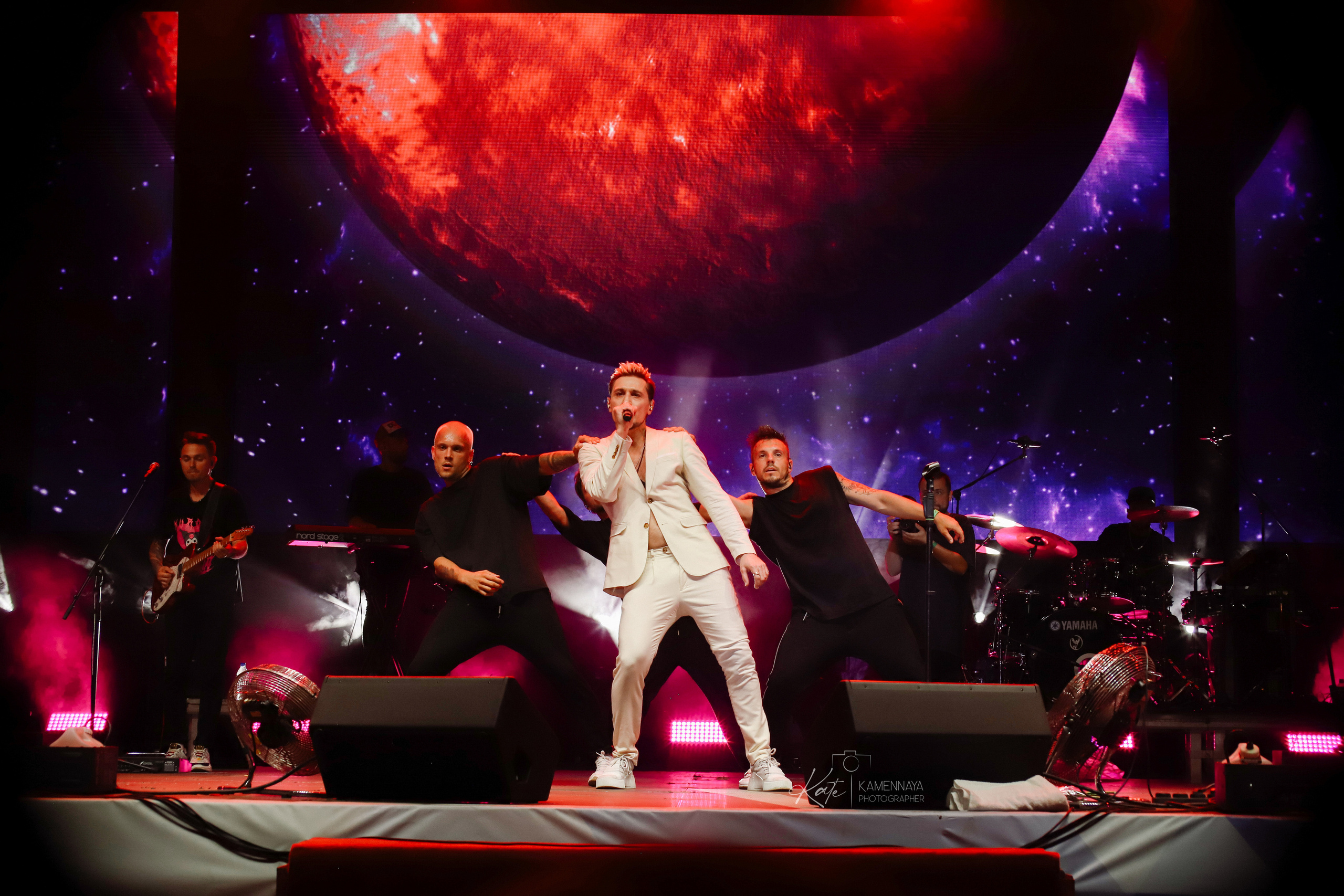 Дима Билан и Ирина Нельсон. День города Выборга. 20.08.2022. Фотограф Екатерина Каменная. Санкт-Петербург