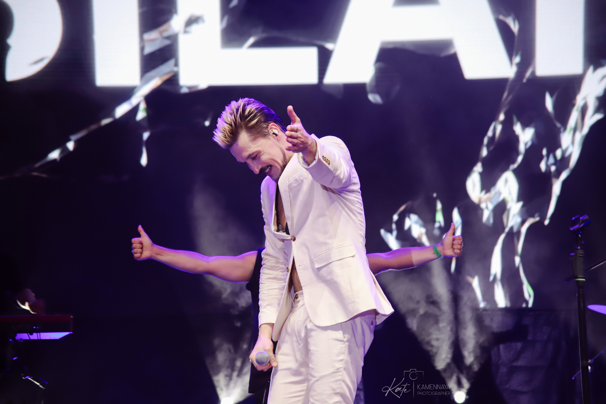 Дима Билан и Ирина Нельсон. День города Выборга. 20.08.2022. Фотограф Екатерина Каменная. Санкт-Петербург