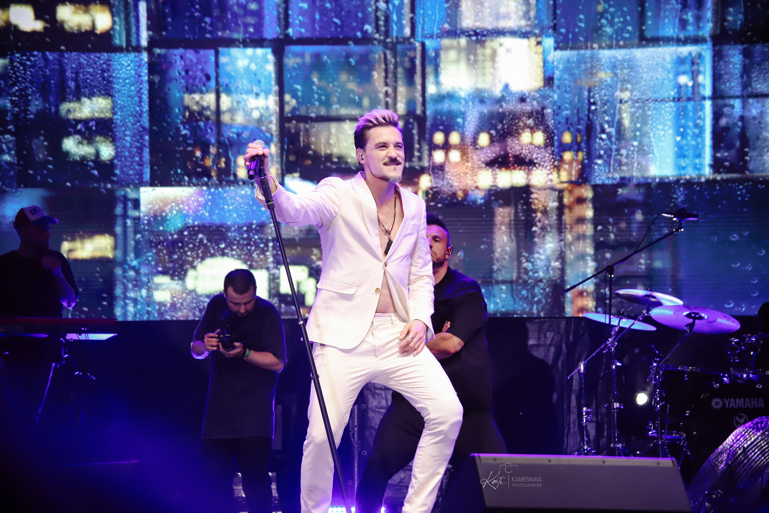 Дима Билан и Ирина Нельсон. День города Выборга. 20.08.2022. Фотограф Екатерина Каменная. Санкт-Петербург