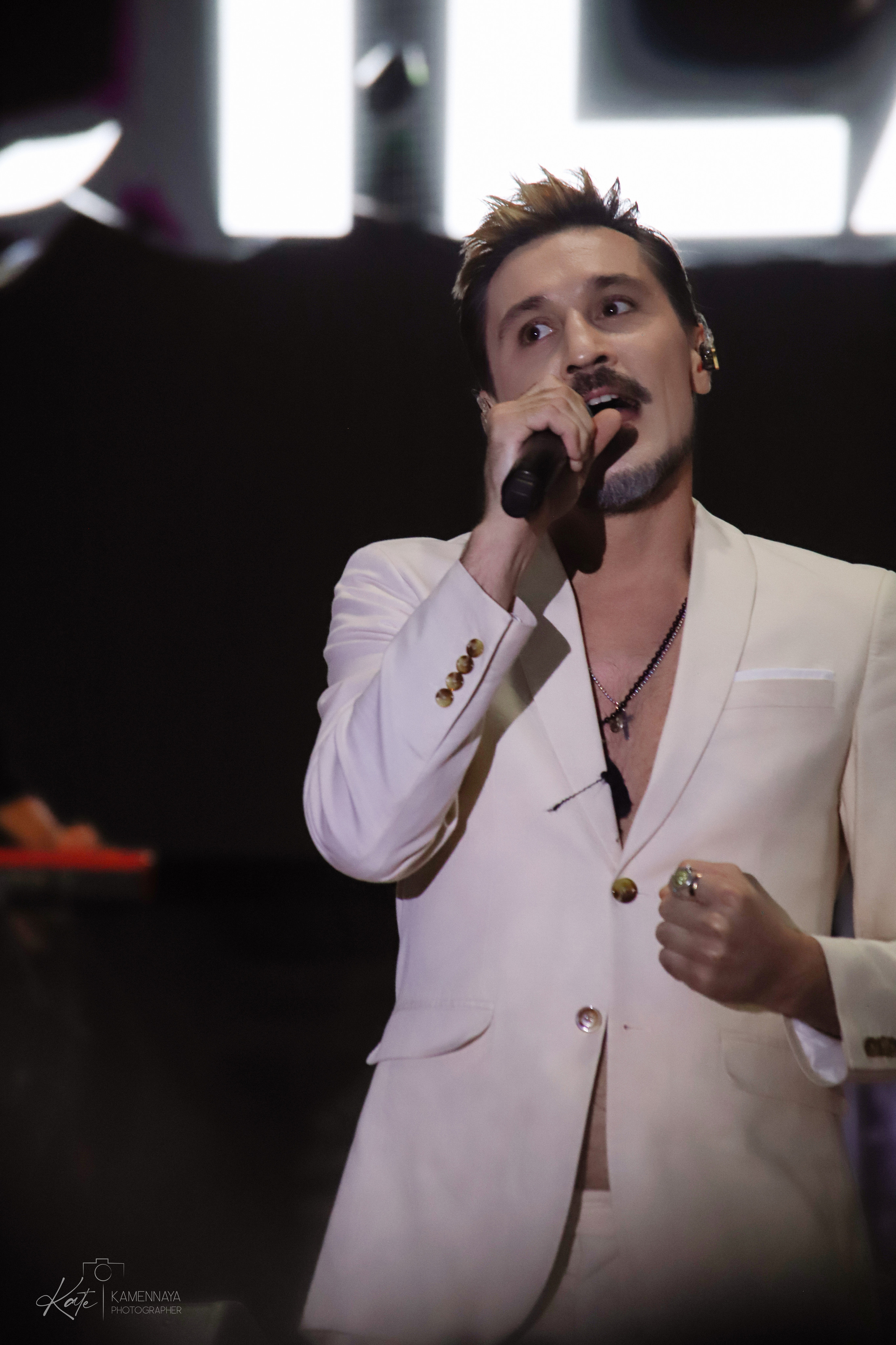 Дима Билан и Ирина Нельсон. День города Выборга. 20.08.2022. Фотограф Екатерина Каменная. Санкт-Петербург