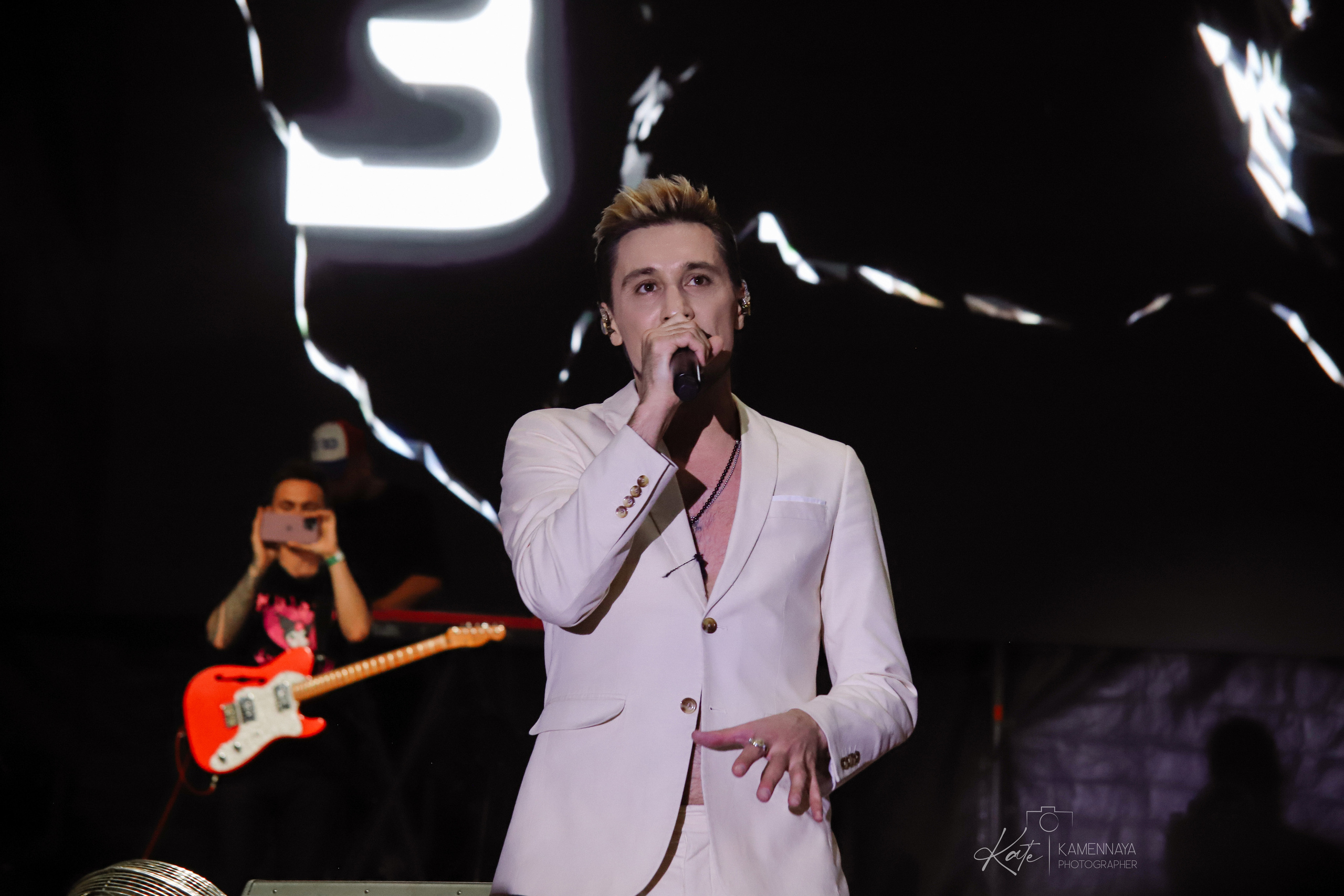 Дима Билан и Ирина Нельсон. День города Выборга. 20.08.2022. Фотограф Екатерина Каменная. Санкт-Петербург