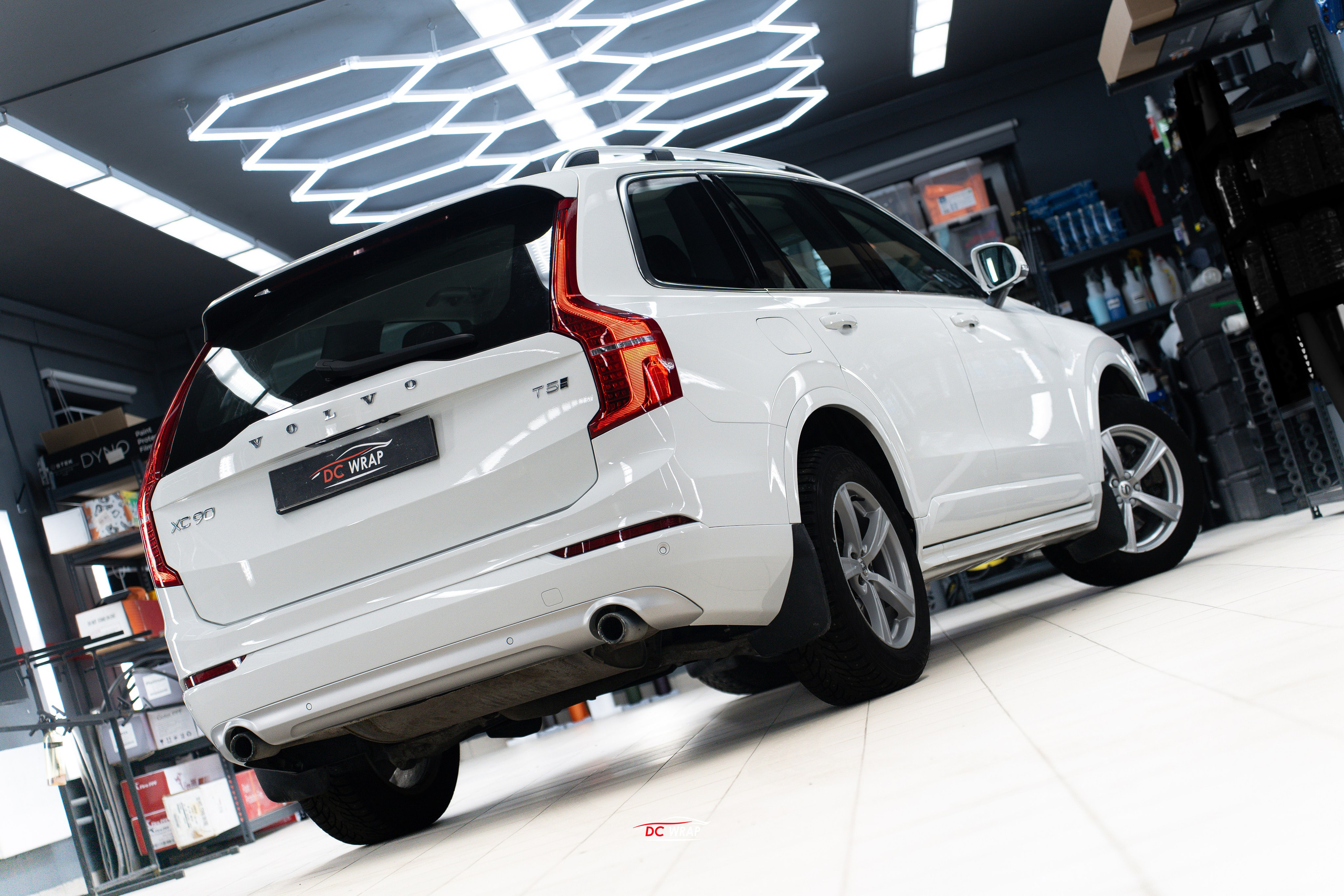 Volvo XC90 для детейлинга. Автомобильный фотограф в Санкт Петербурге. Евгений Коновалов