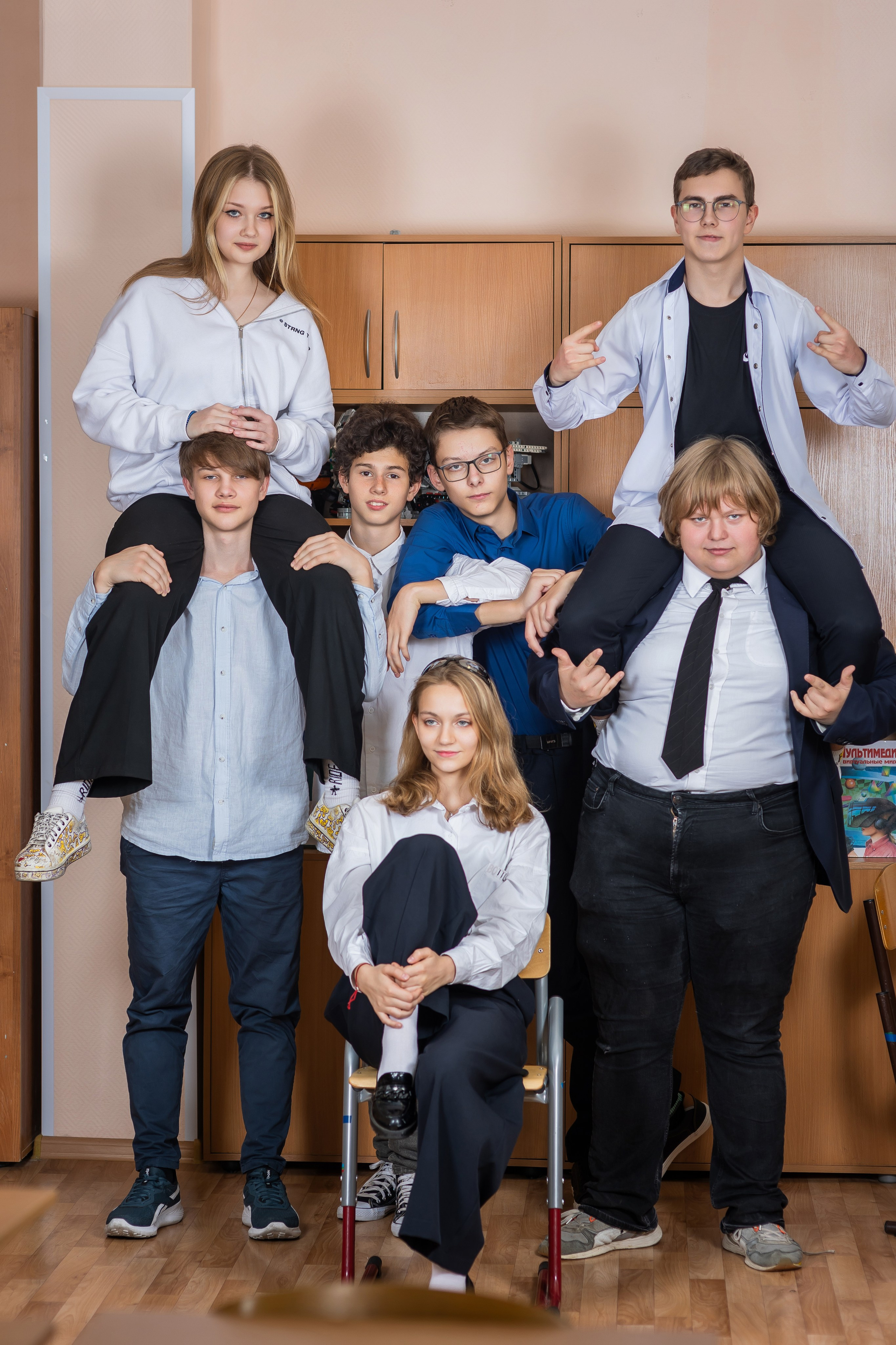 9 класс для выпускных альбомов. Семейный фотограф в Москве Наталья Чуб, заказать Фотокнигу