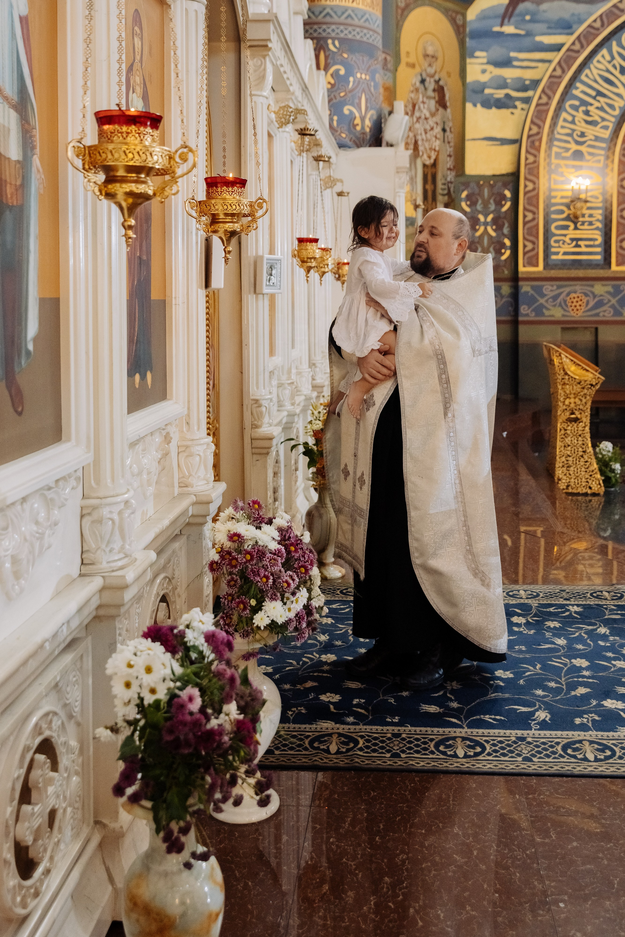 Храм Христа спасителя в Сочи. Семейный фотограф на крещение и венчание