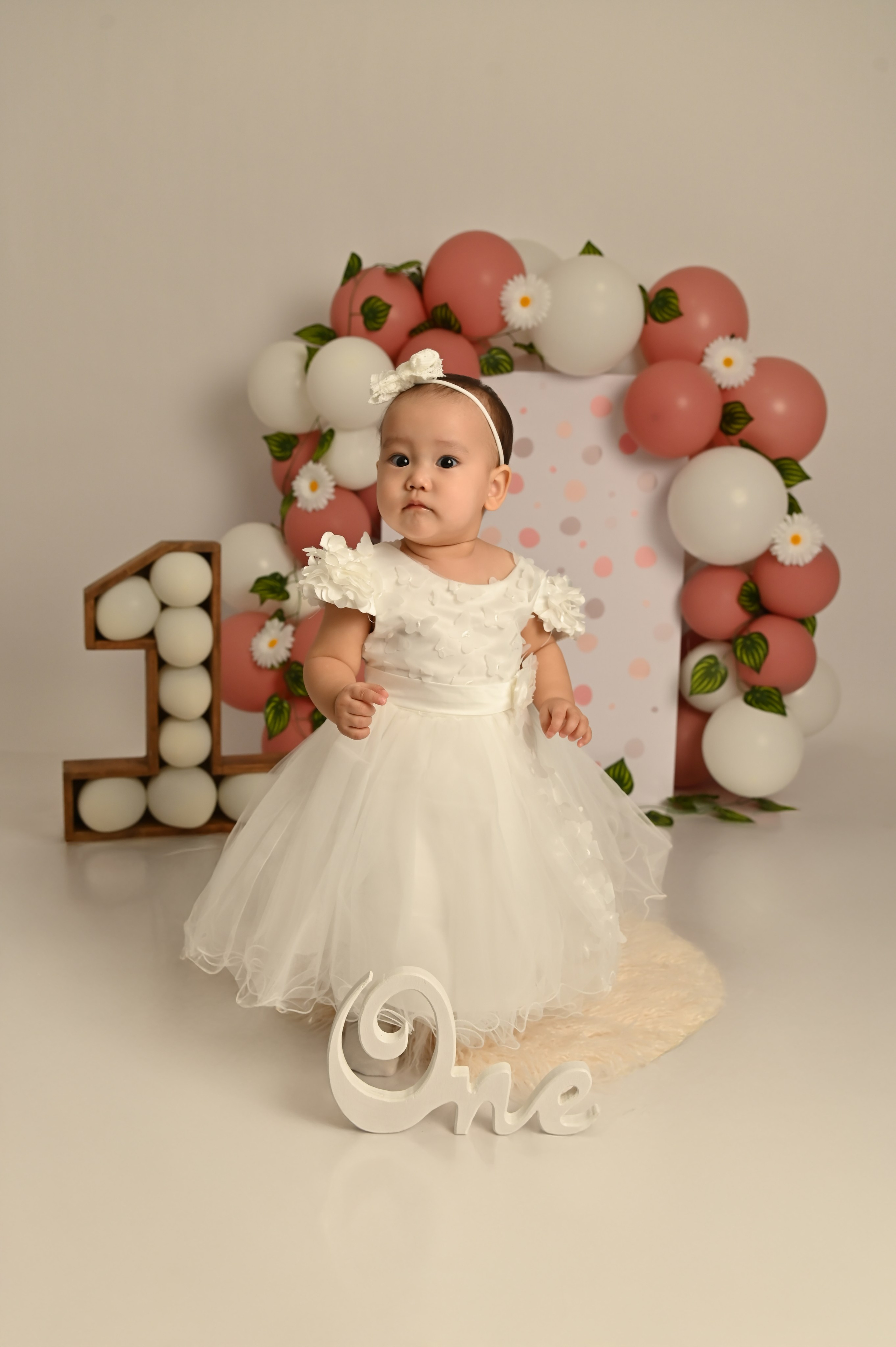 Фотосессия Годик Томирис. Фотограф Новорожденных и семейный Элла Огай г. Сатпаев