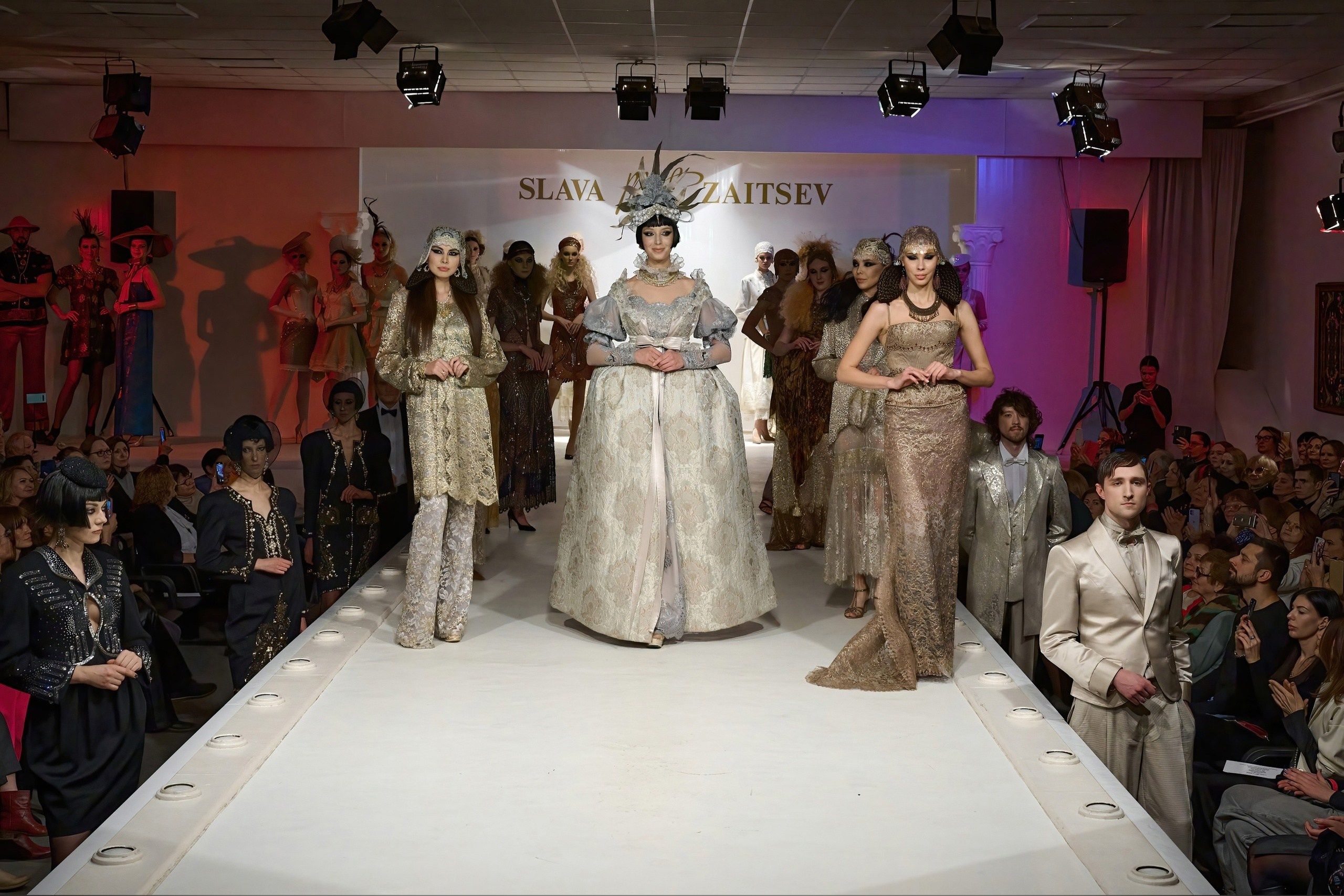 Slava Zaitsev. 2023. Дима Бабушкин. Фотограф. Подиум. Репортаж. Творчество. Дорого