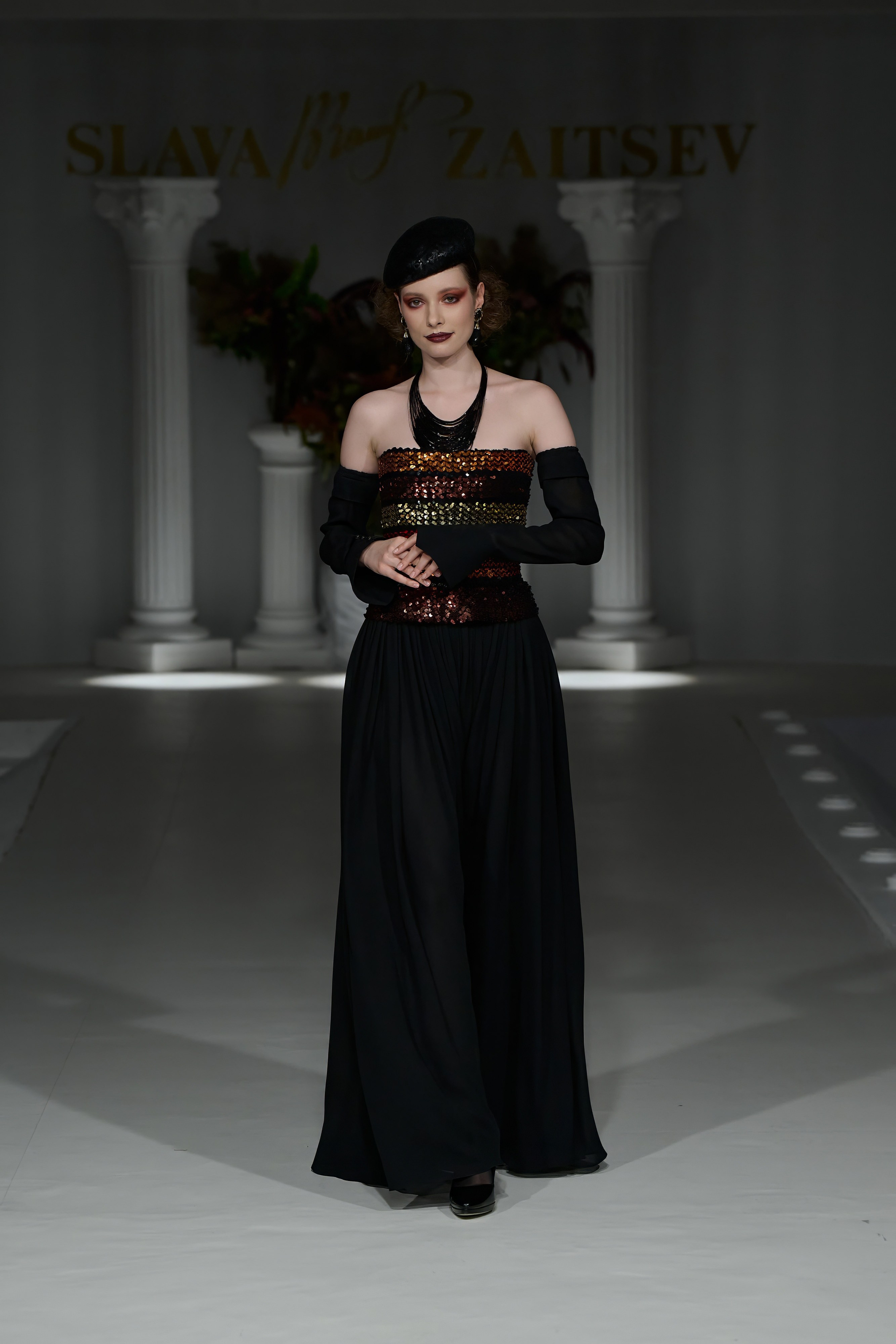 Slava&Yegor Zaitsevs. Показ-спектакль «Воспоминание». 21 июня 2025. Дима Бабушкин. Фотограф. Подиум. Репортаж. Творчество. Дорого