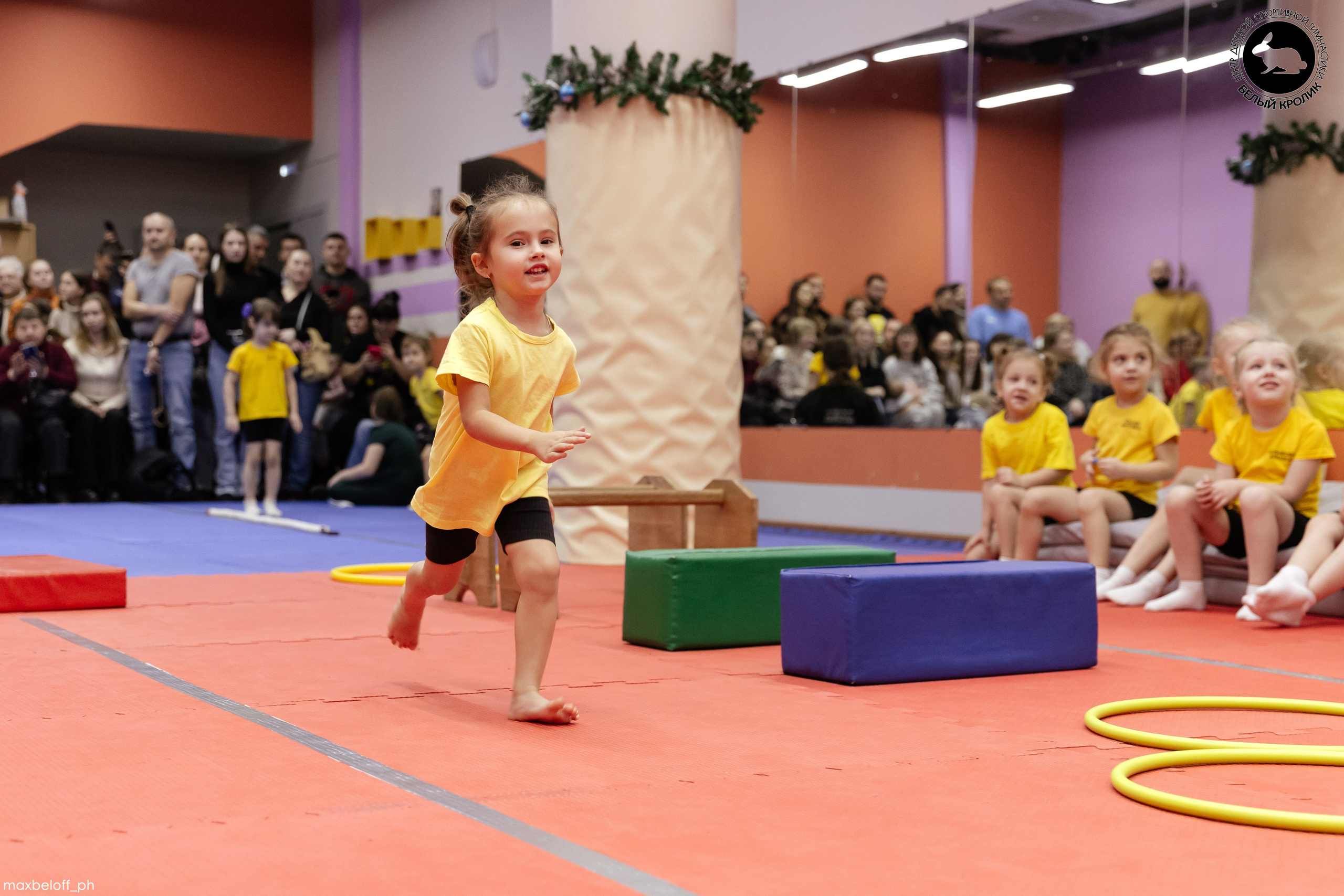 Белый кролик. Соревнования. Семейный фотограф — Макс Белогрудов
