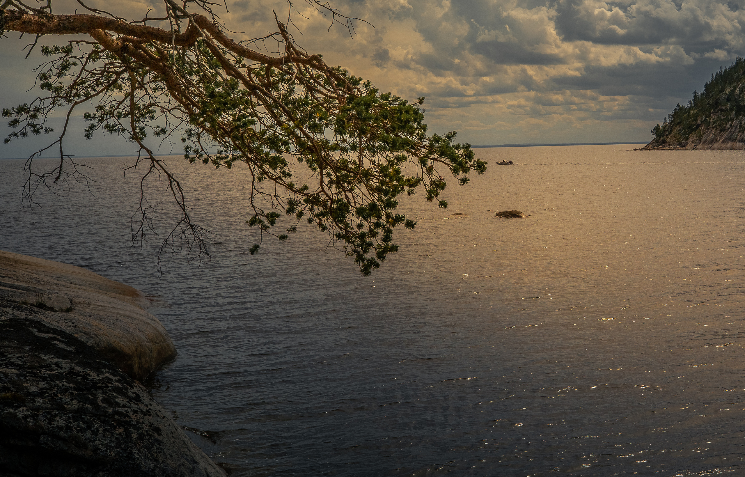 Остров Коткано́. Фотограф — путешественник Светлана Романовская