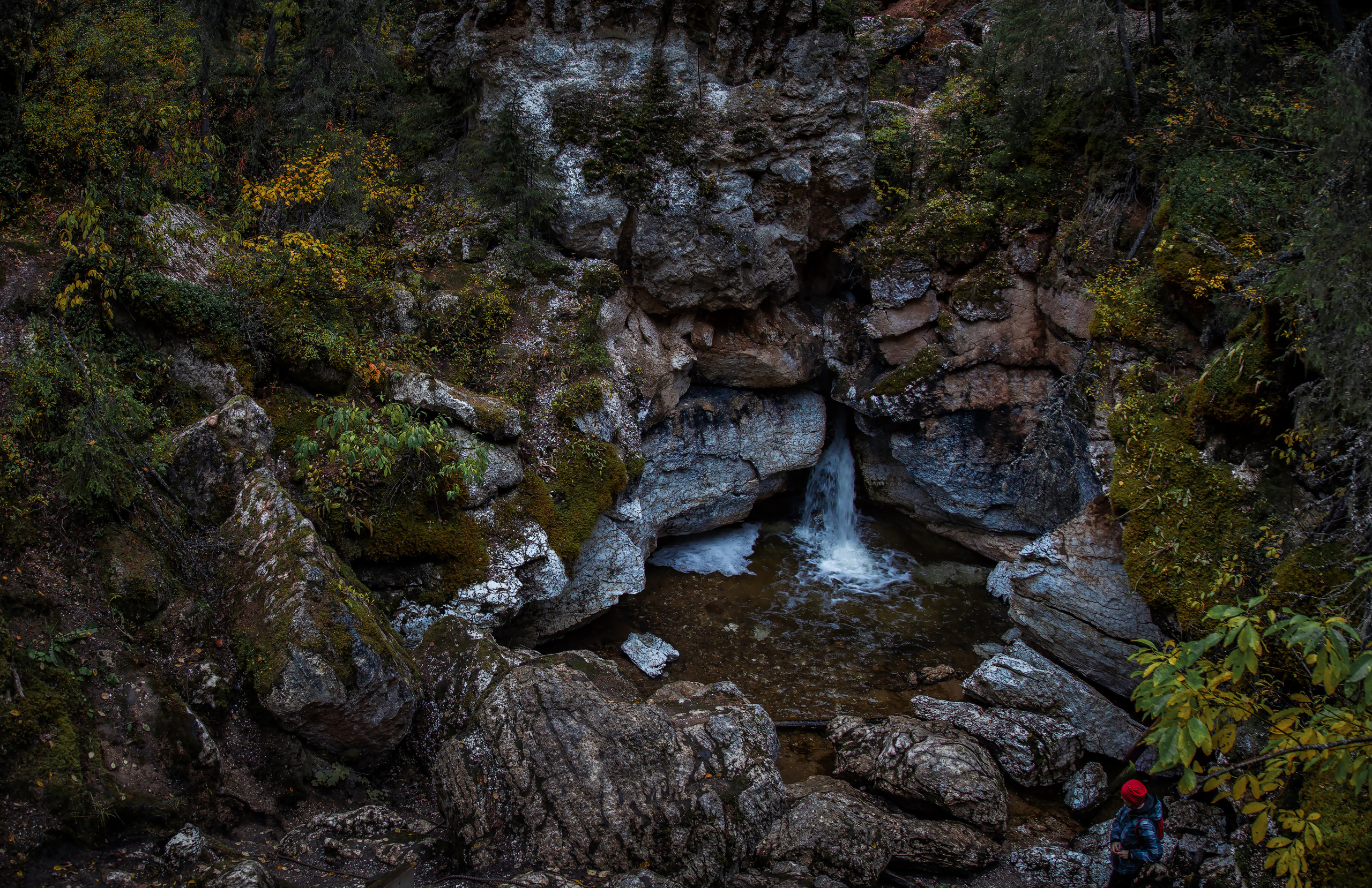 Святой источник