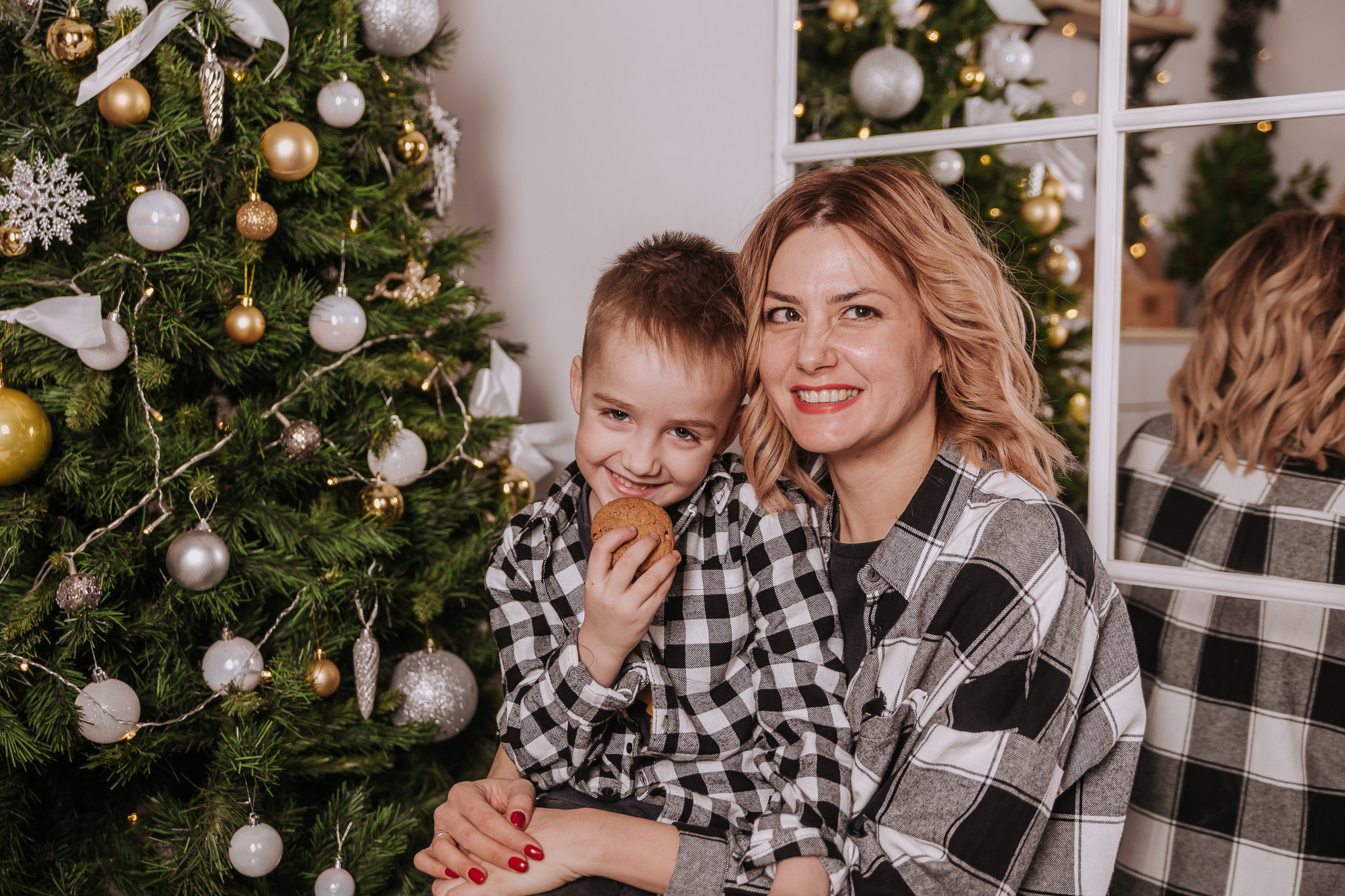 Олег и Ксения с детьми. Семейный и персональный фотограф в Ростове-на-Дону