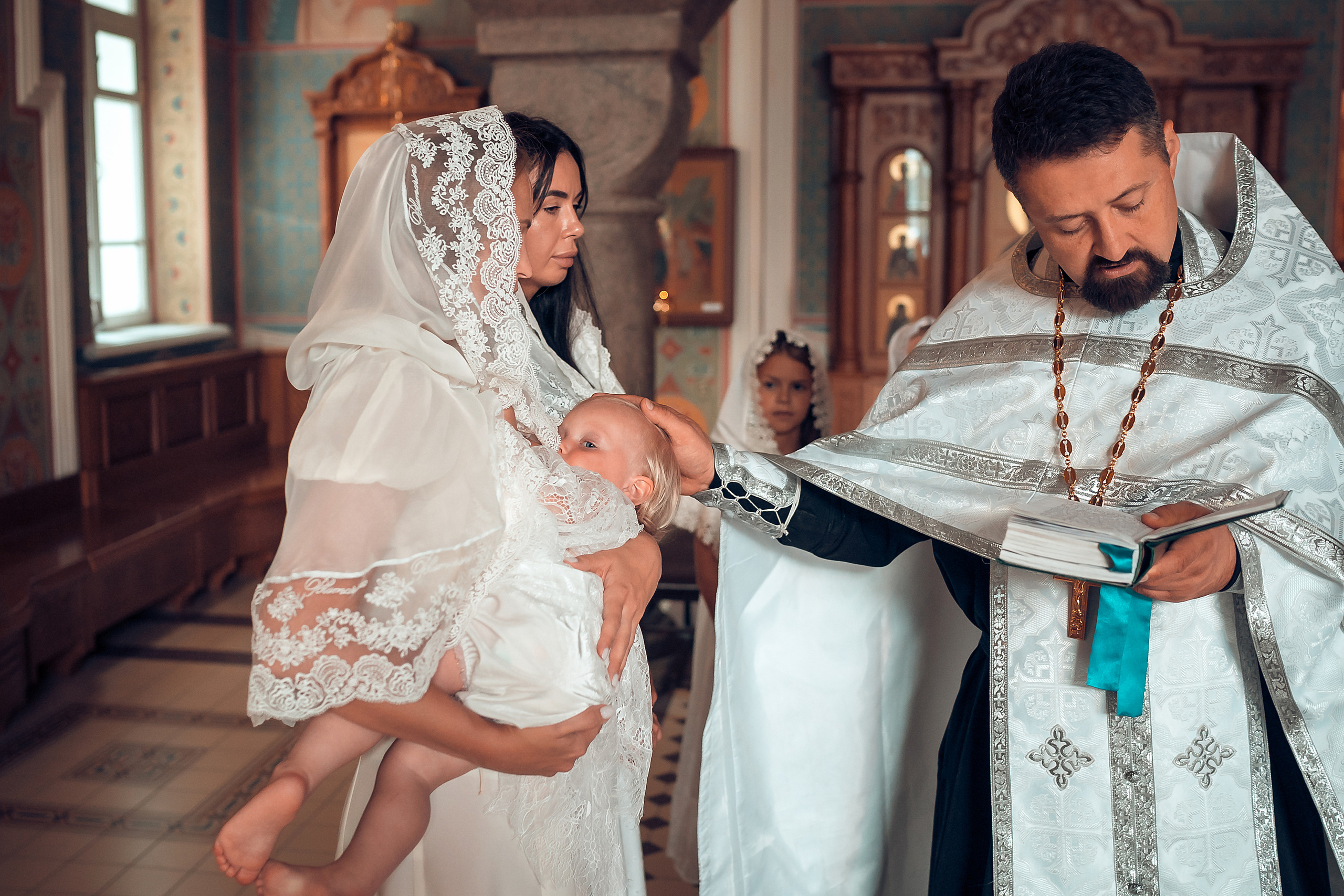 Таинство Крещения Стефании. Фотограф на Крещение и Венчание в Красноярске Рамазанова Юлия