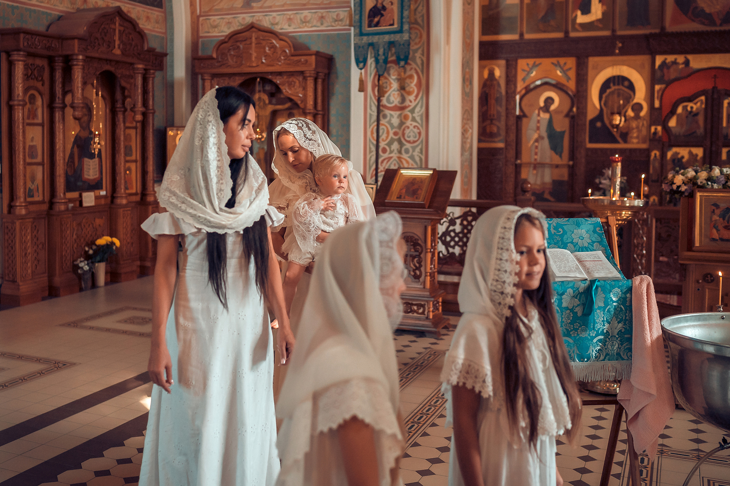 Таинство Крещения Стефании. Фотограф на Крещение и Венчание в Красноярске Рамазанова Юлия