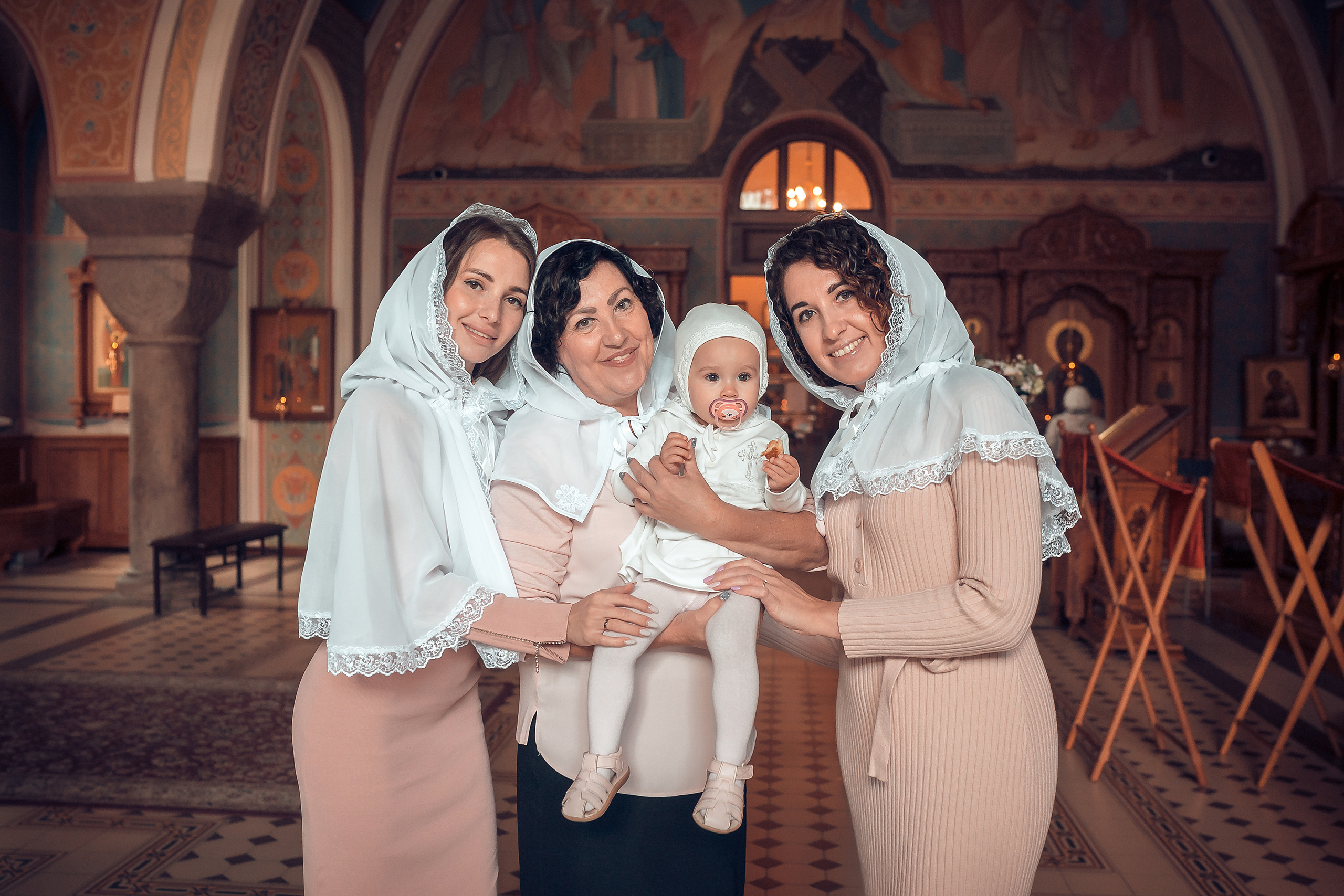 Крещение Ульяны. Фотограф на Крещение и Венчание в Красноярске Рамазанова Юлия