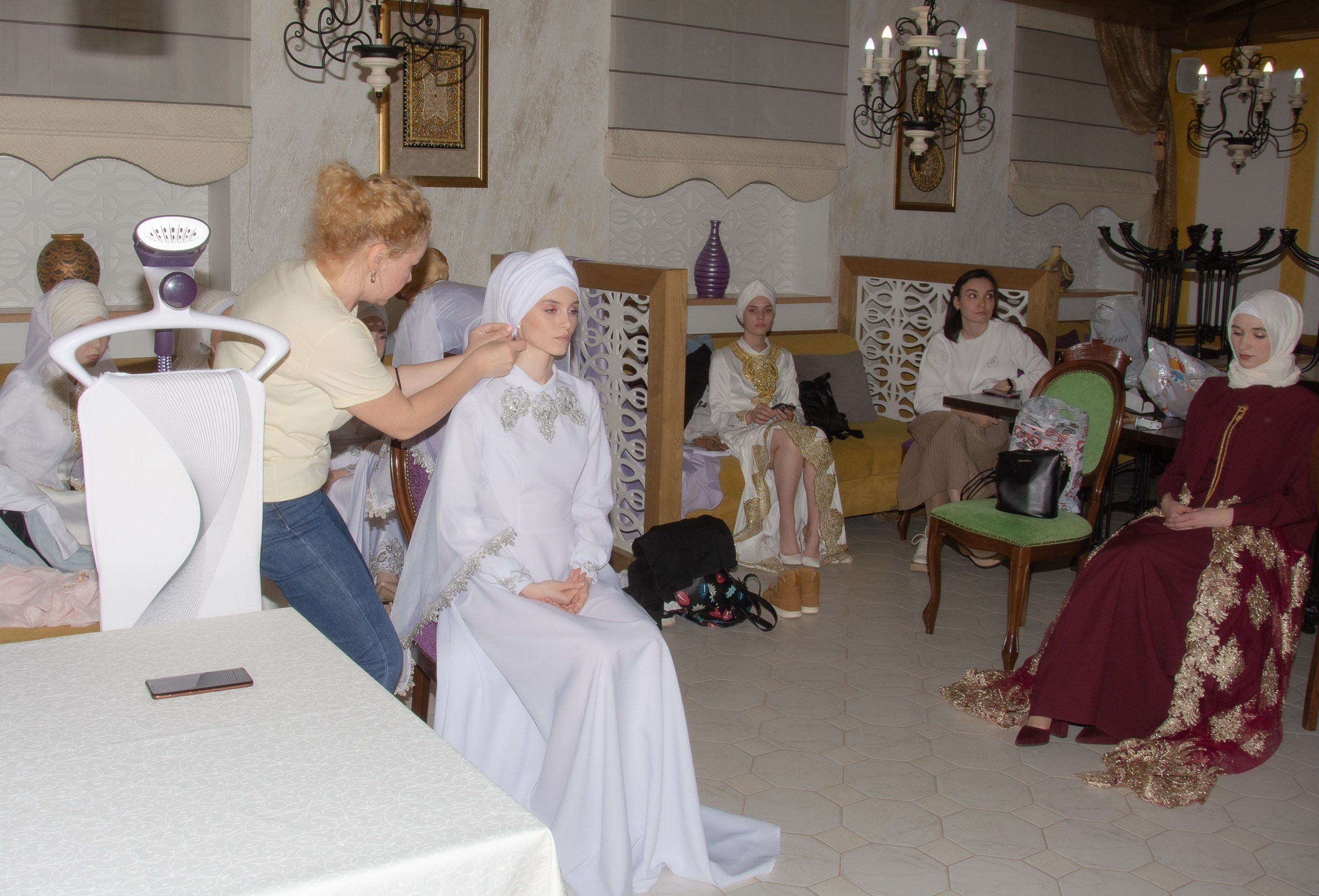 Демонстрация новой линейки нарядов для Никах