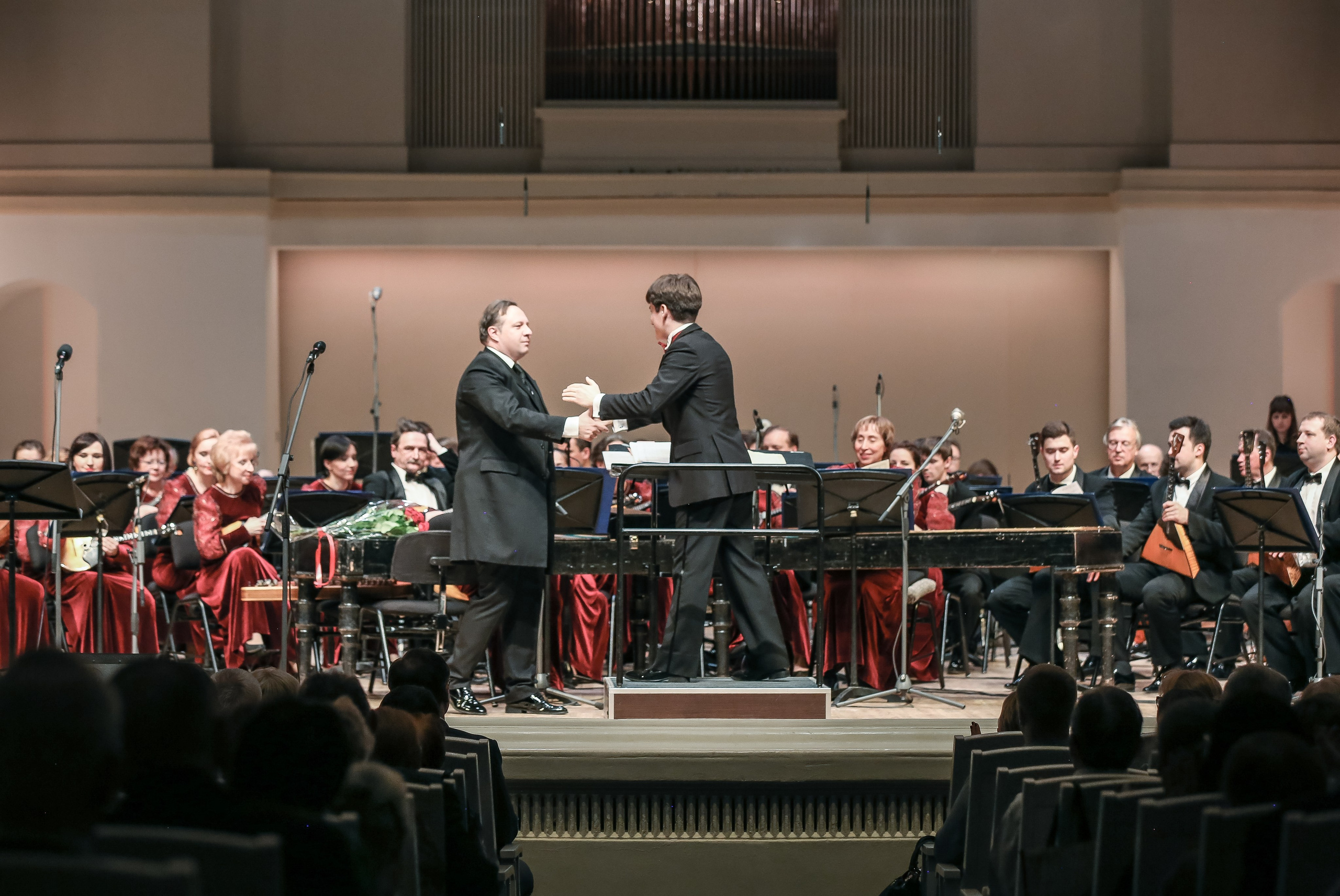 Концерт «Один виток вокруг планеты» ко Дню космонавтики. Дарья Письменюк / Darya Leitstern — фотограф, музыкант, журналист, путешественник