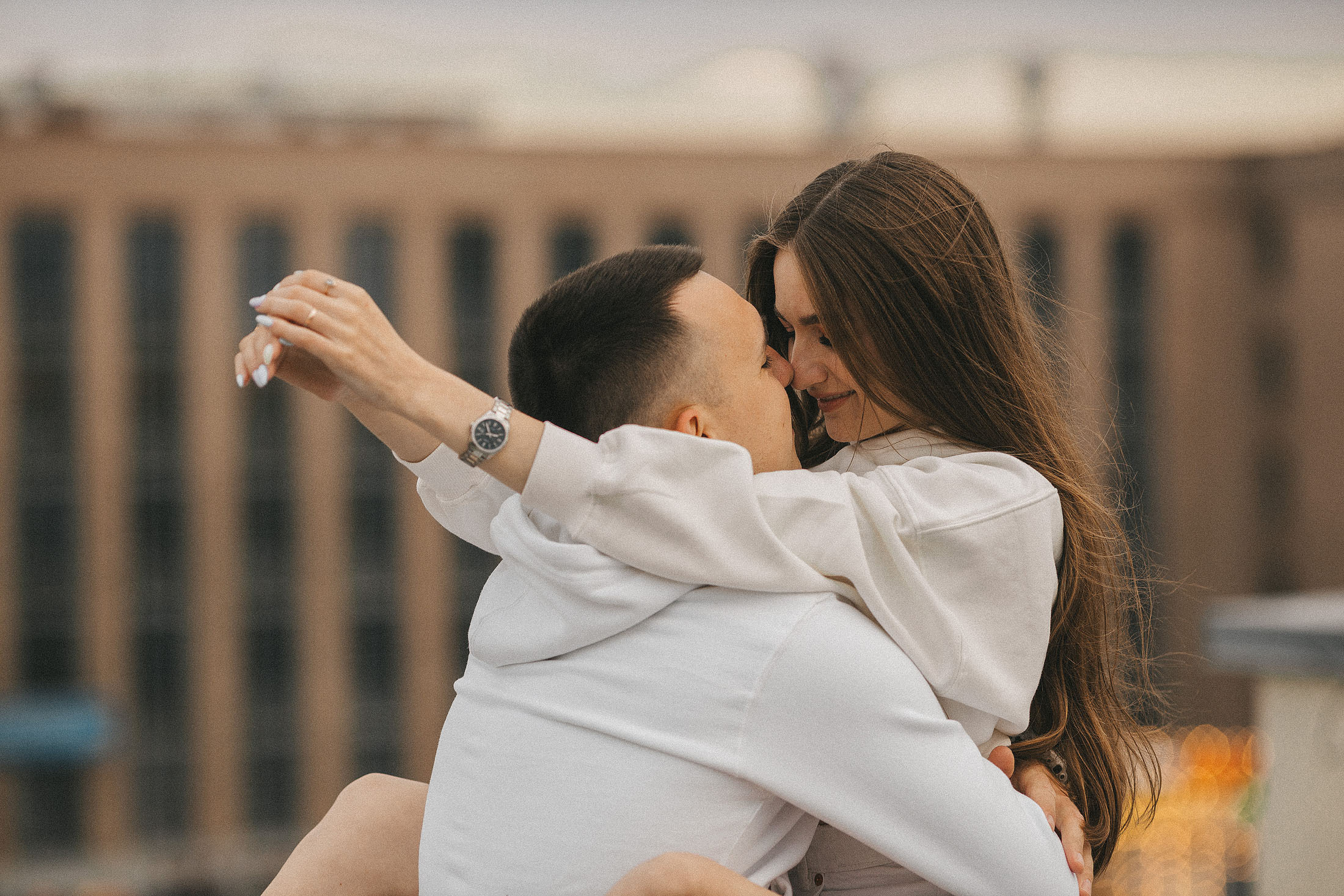 Love Story в Екатеринбурге на крыше. Свадебный фотограф в Екатеринбурге Илья Корсаков