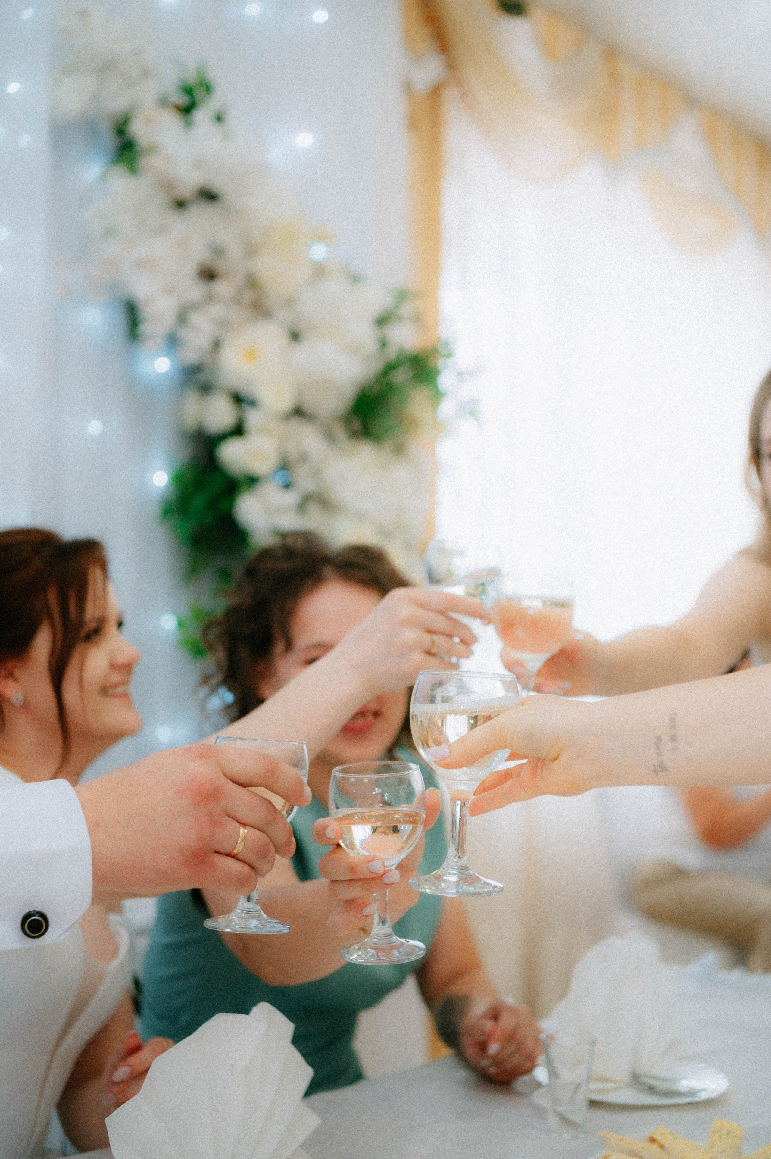 Александр и Анастасия. Свадебная прогулка. Свадебный и семейный фотограф Волгоград Анастасия Садовникова