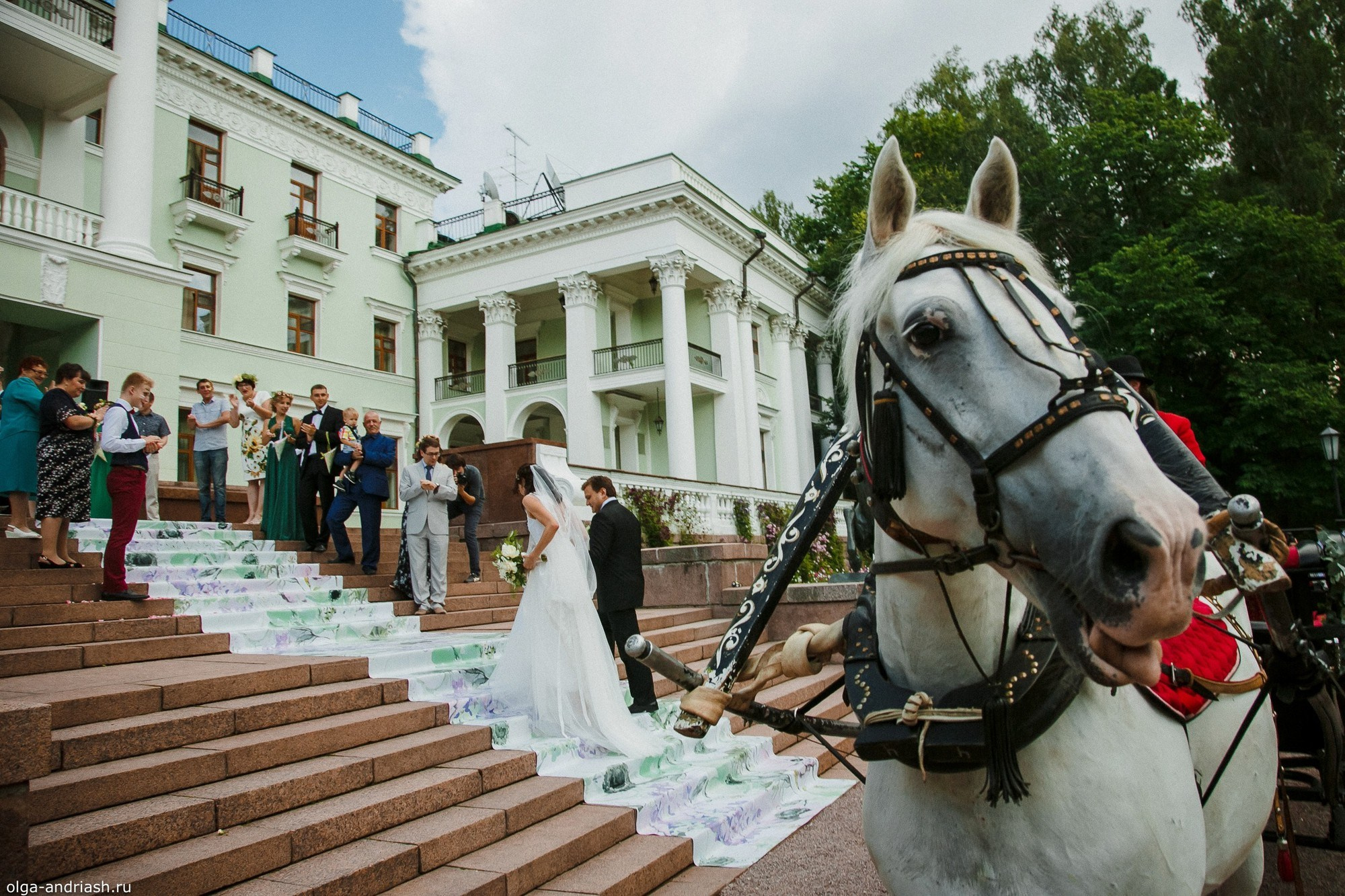 Вечерняя выездная регистрация. Семейный, портретный и свадебный фотограф в Санкт-Петербурге и Москве