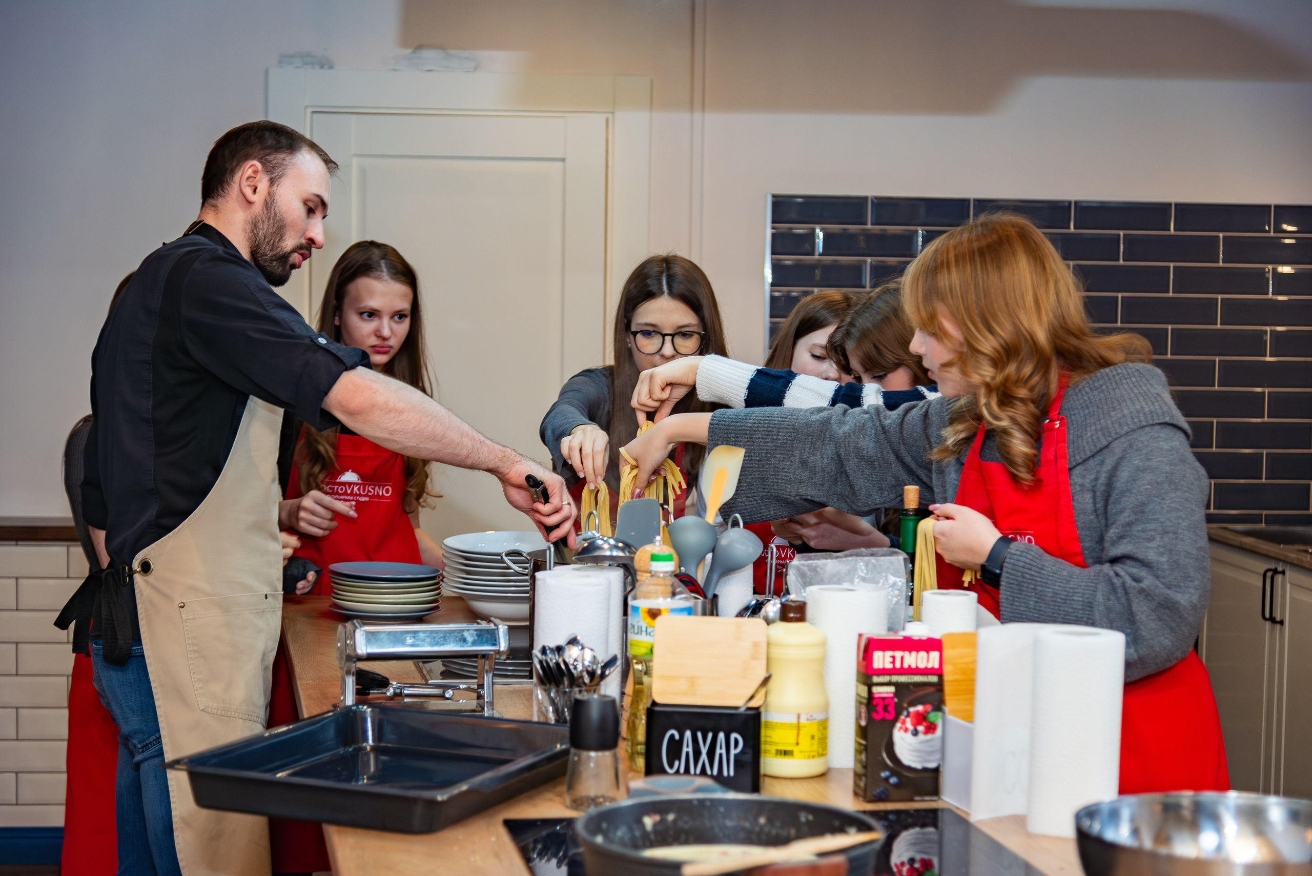 Репортажный фотограф Мастер классы. г.Москва, от 5000р/час. Интерьерный & Репортажный фотограф Озеров Денис, г. Москва