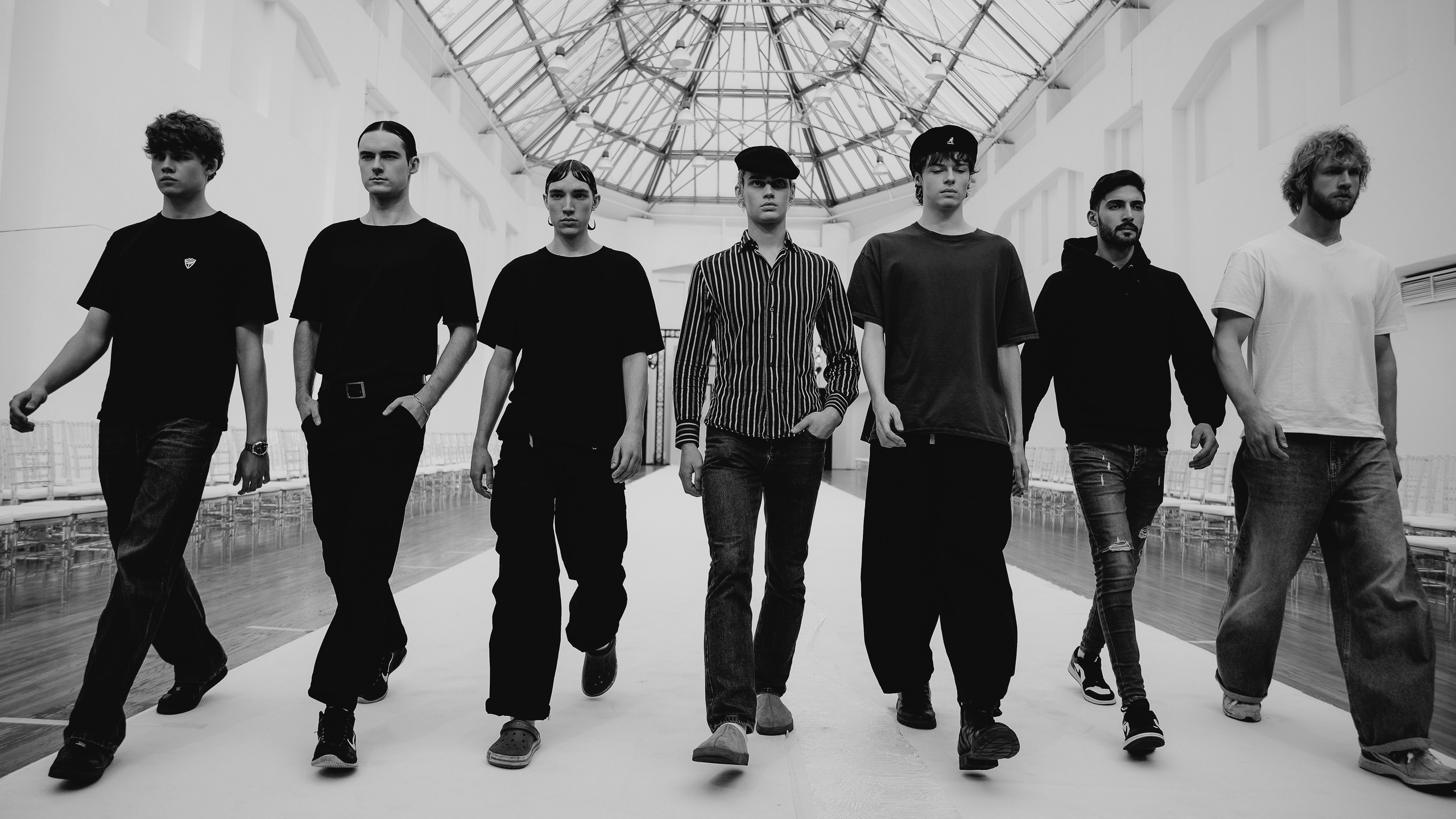 Бекстейдж показа «Новые Имена» собака.ru|ДЛТ. Портретный и репортажный фотограф в Санкт-Петербурге