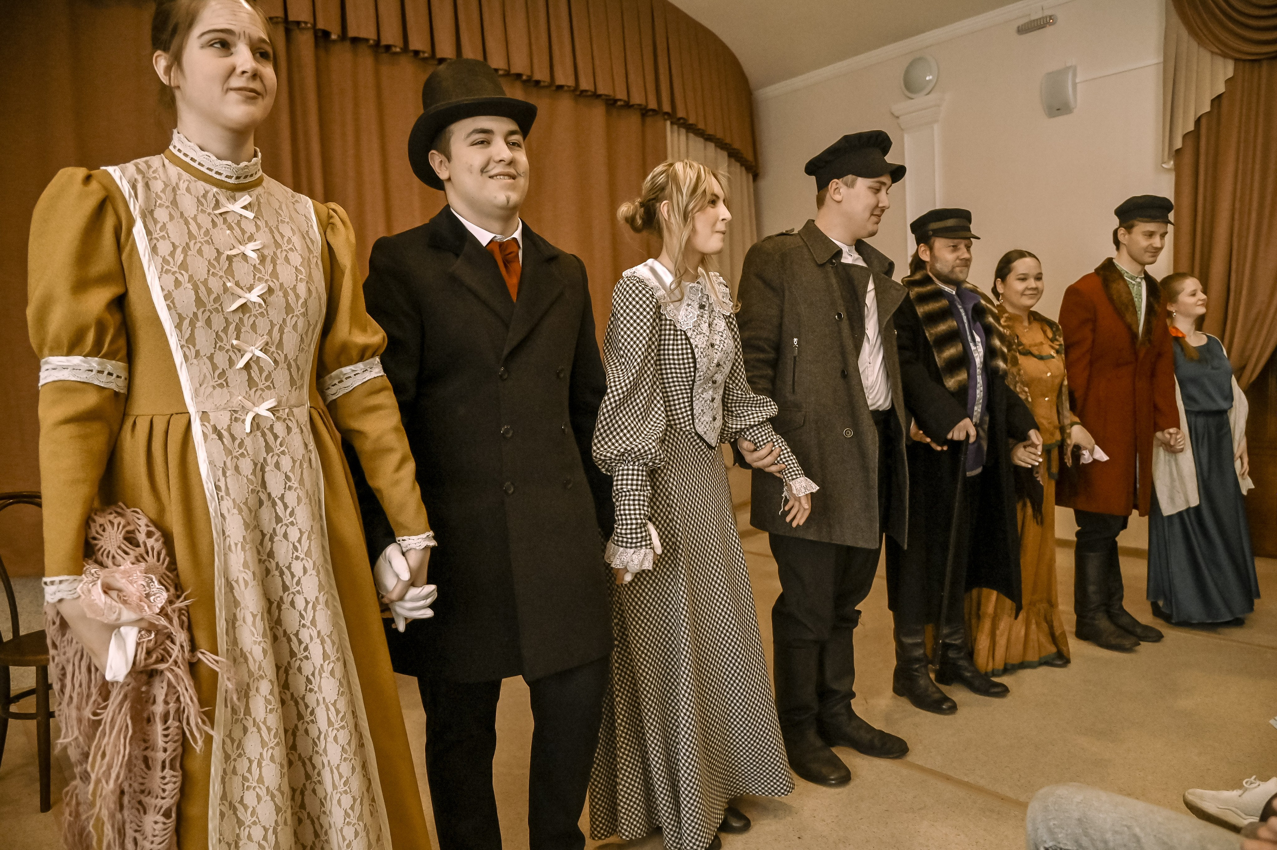 «Женитьба Белугина». Режиссёр Сергей Ермаков. Репортажный профессиональный фотограф-любитель