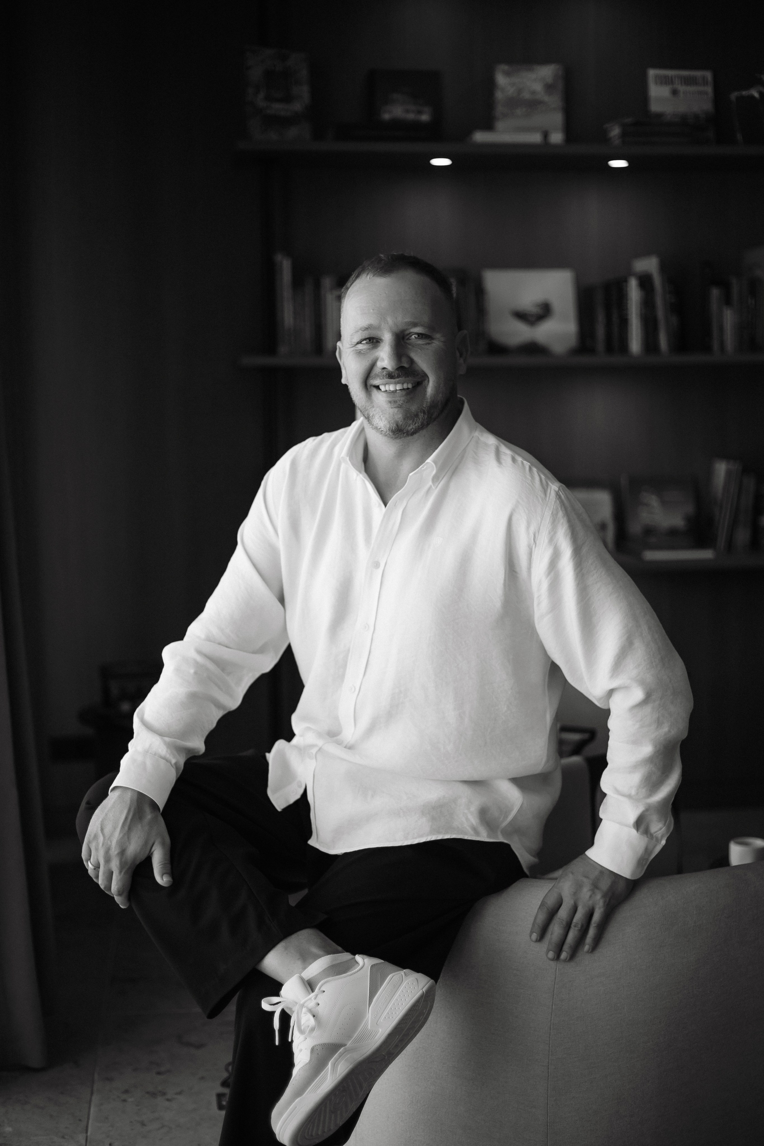 Александр и Гузель. Свадьба для двоих. Винодельня AYA. Фотограф Анна Лейман. Севастополь