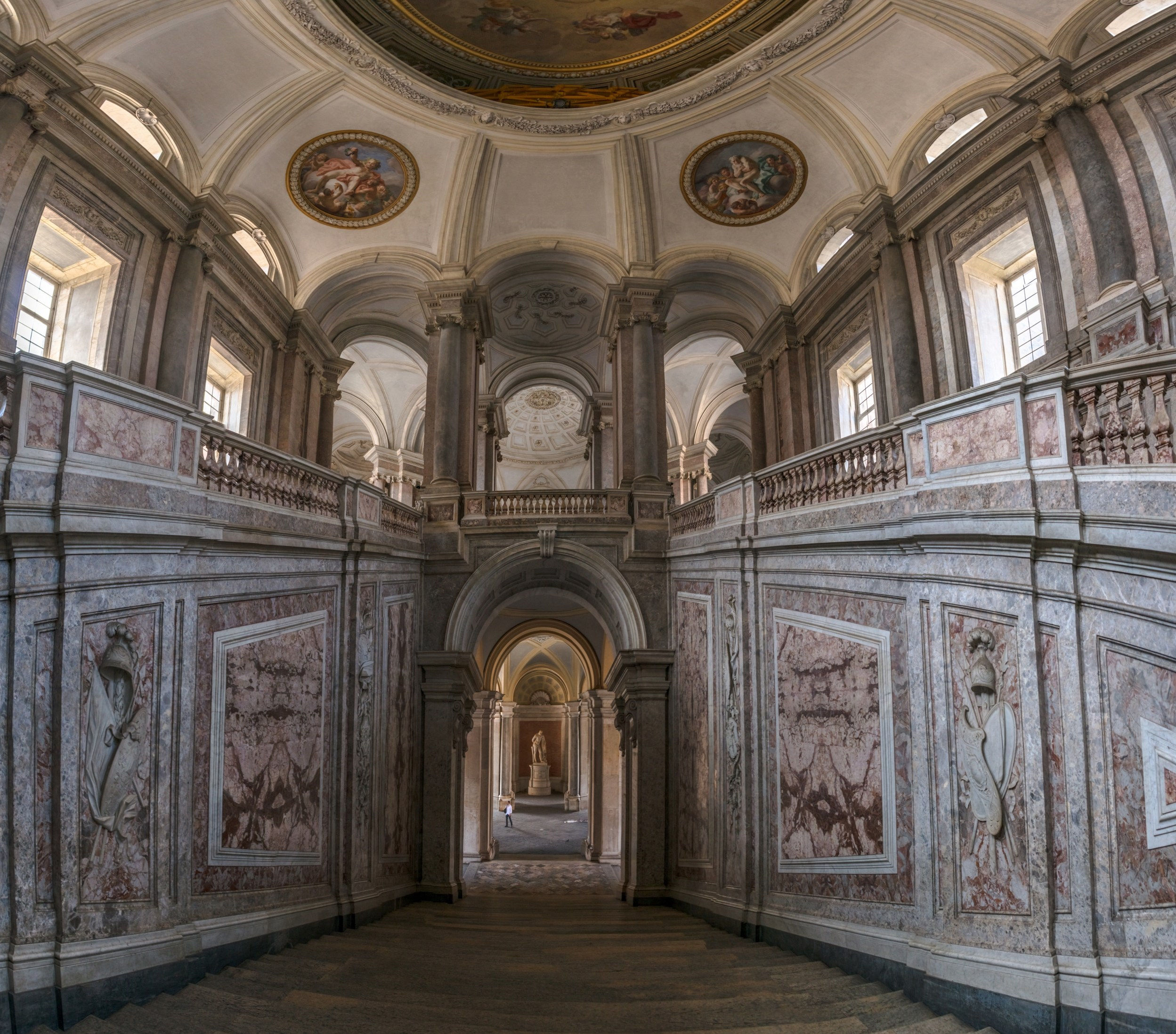 Италия Кампания Казерта. Фотограф Лара Кучина