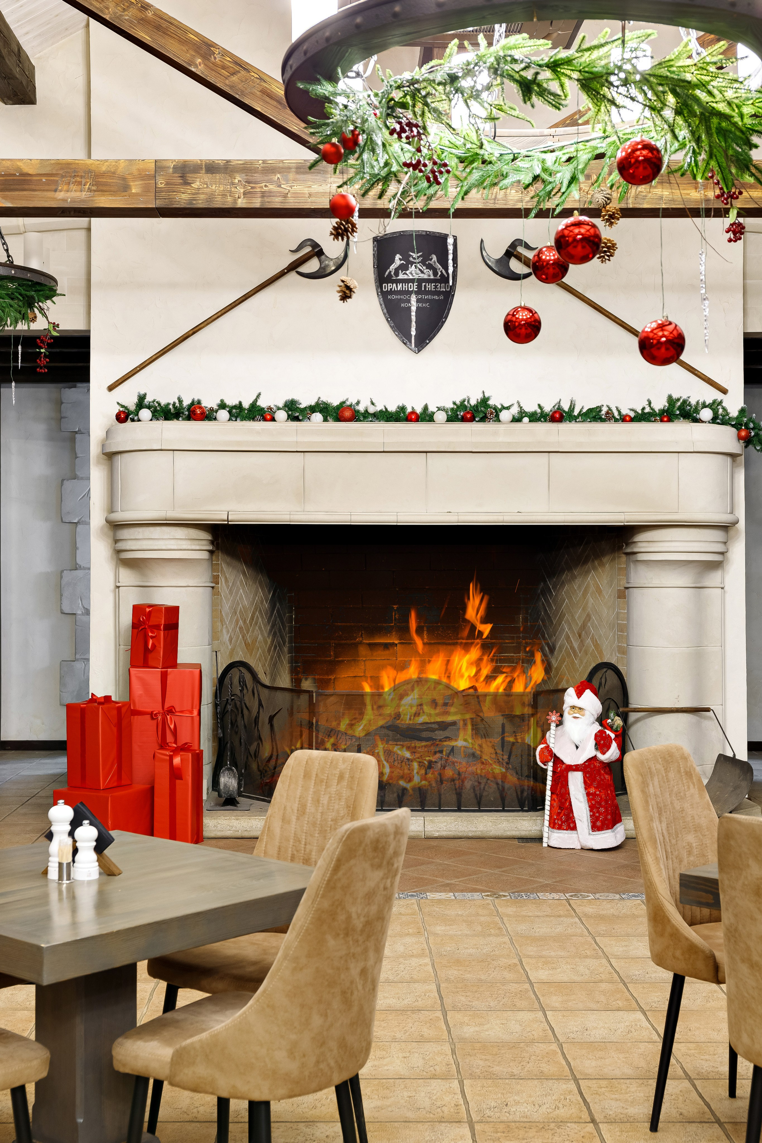 Парк-отель «Орлиное гнездо». Ресторан «Уха» Новогодний. п. Горячий Ключ. Интерьерный фотограф в Краснодарском крае Светлана Шурлова