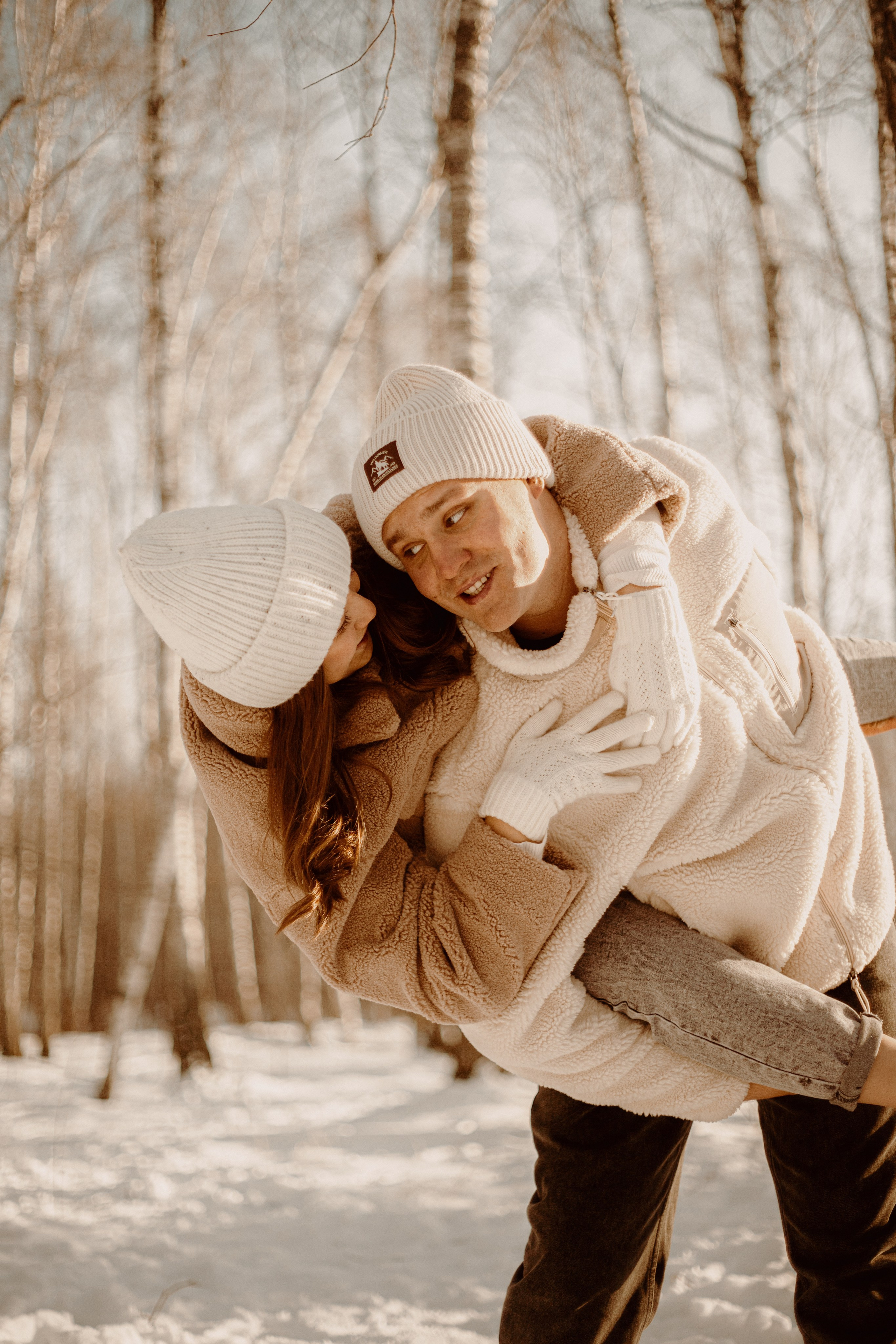 Тепло в зимнем лесу. Арт-фотограф Крис Л. в Тобольске: портрет, семейные, свадьбы