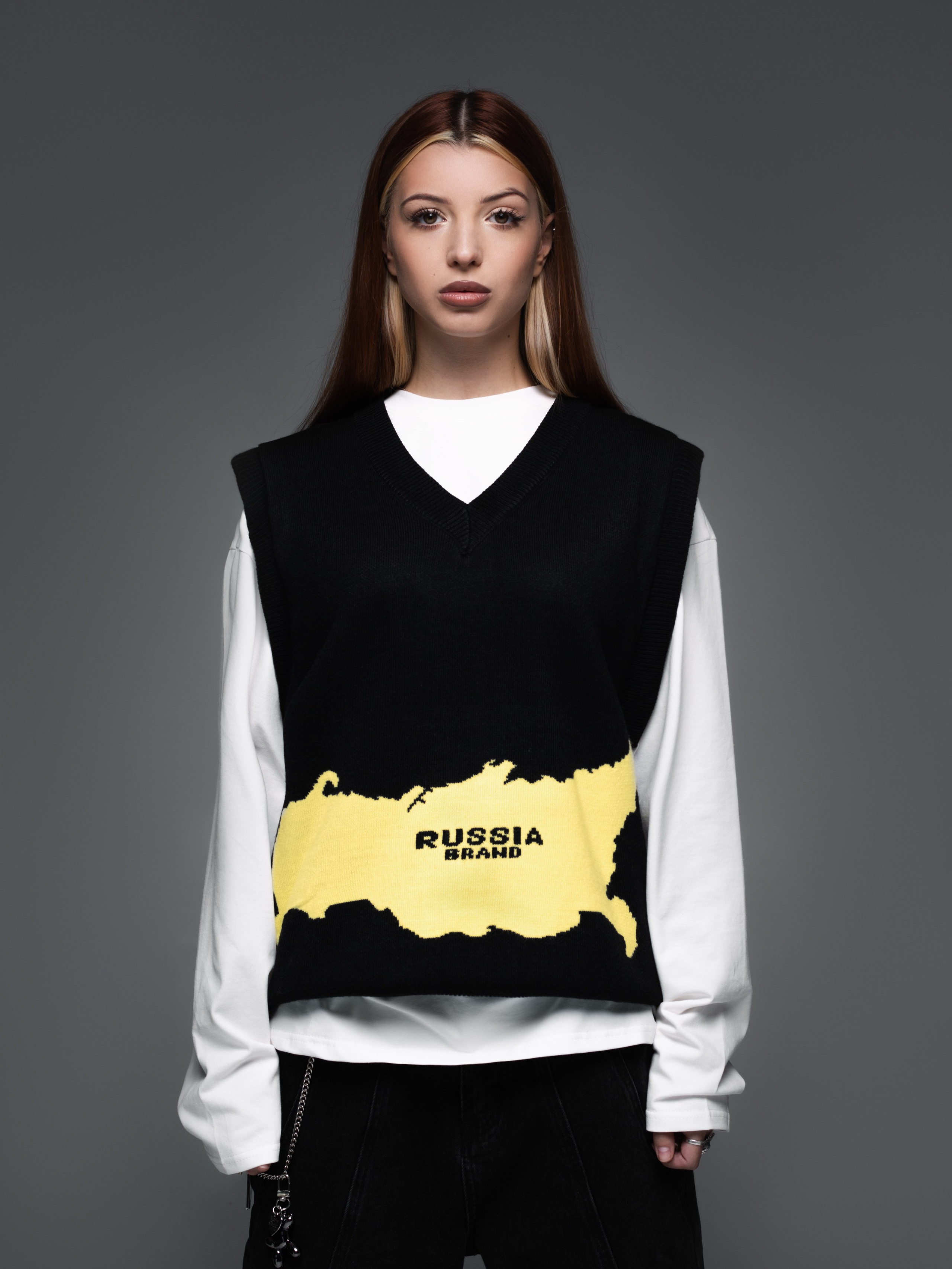 КАТАЛОГ | серый фон. RUNA production — стильные съемки для брендов