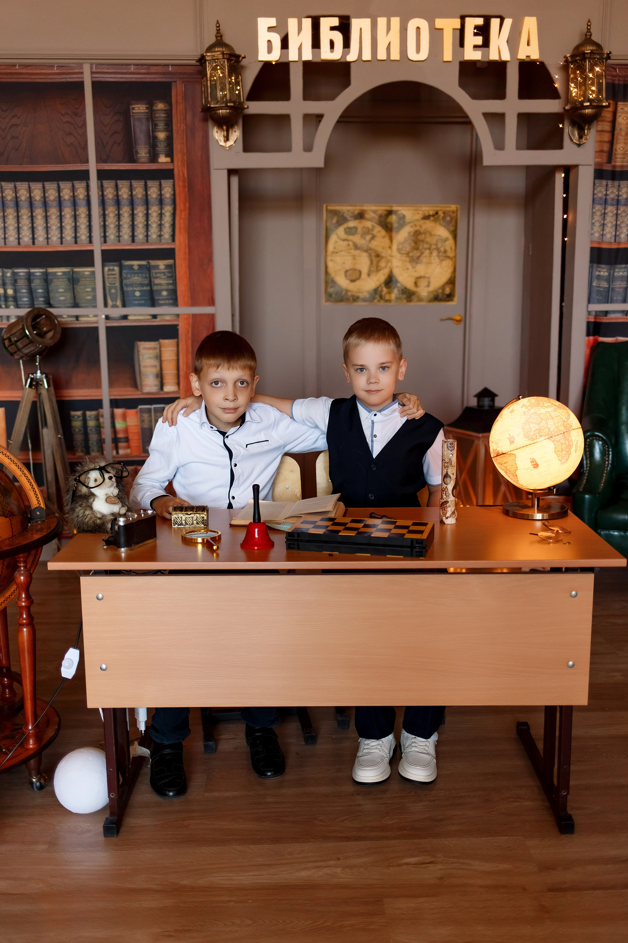 4 класс фотосессия в фотостудии. Фотограф Любовь Корниенко, Примоский край