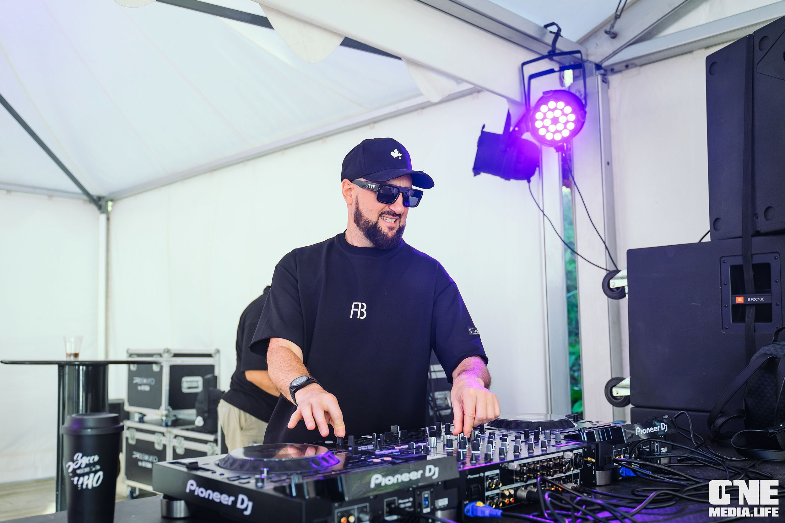 CULT — electronic music festival. Day II. One Media Life: фоторепортажи, фотоотчеты с мероприятий и заведений