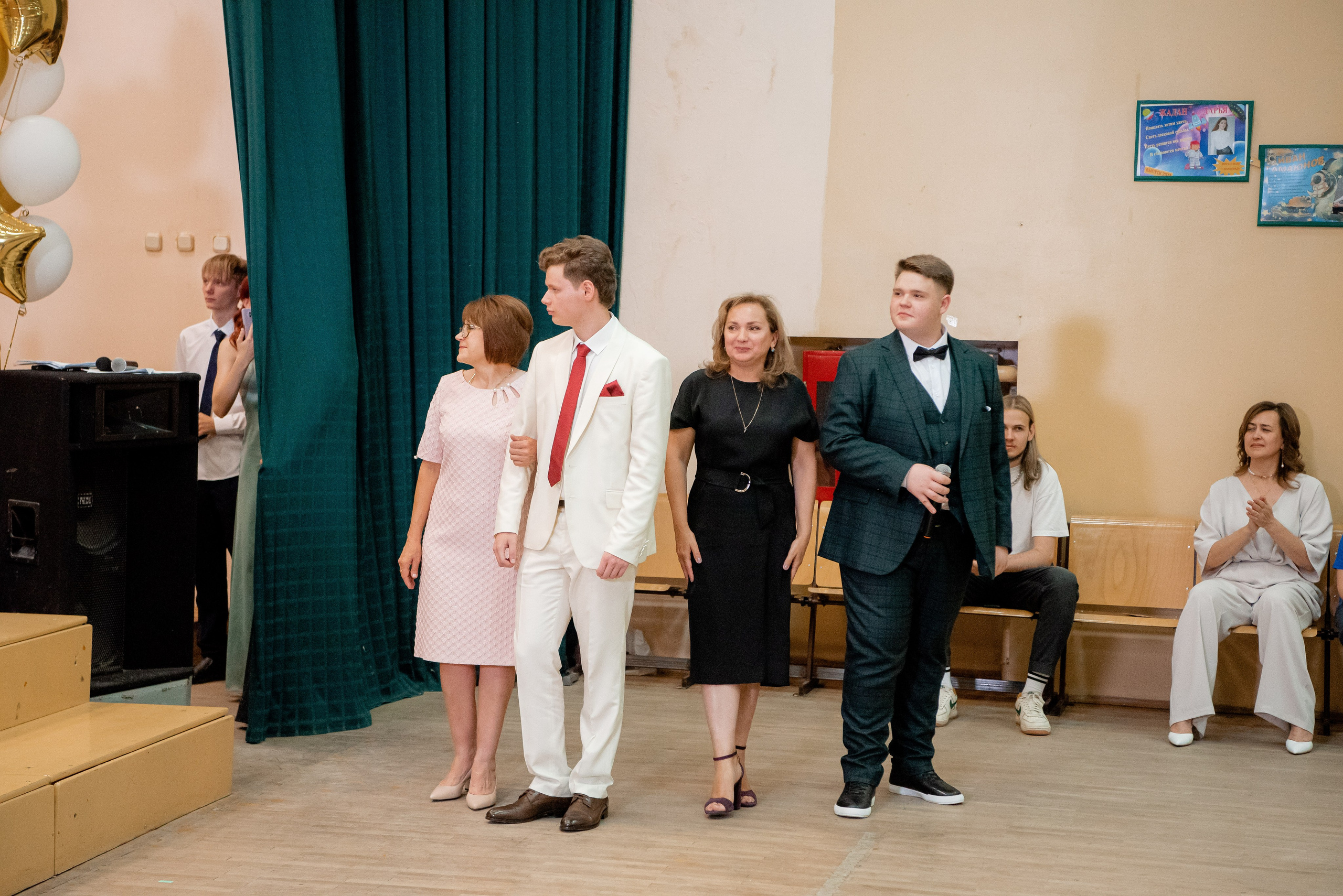 140 Школа. Вручение и Банкет. Сити Холл. Фотограф в Волгограде и Волжском Александр Горбань