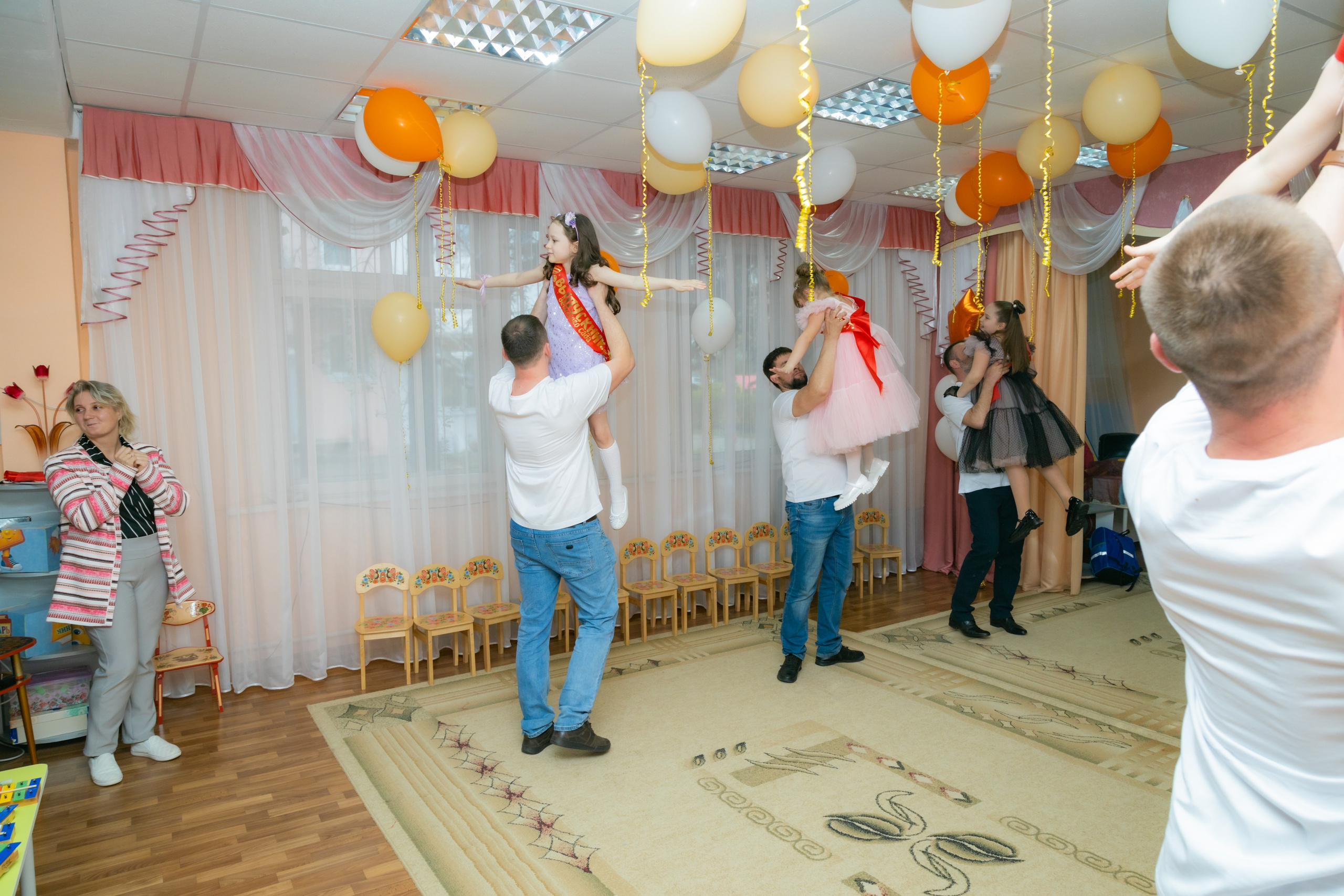 Фоторепортаж Выпускного. Фото, видео, авторские выпускные альбомы в Нижнем Новгороде