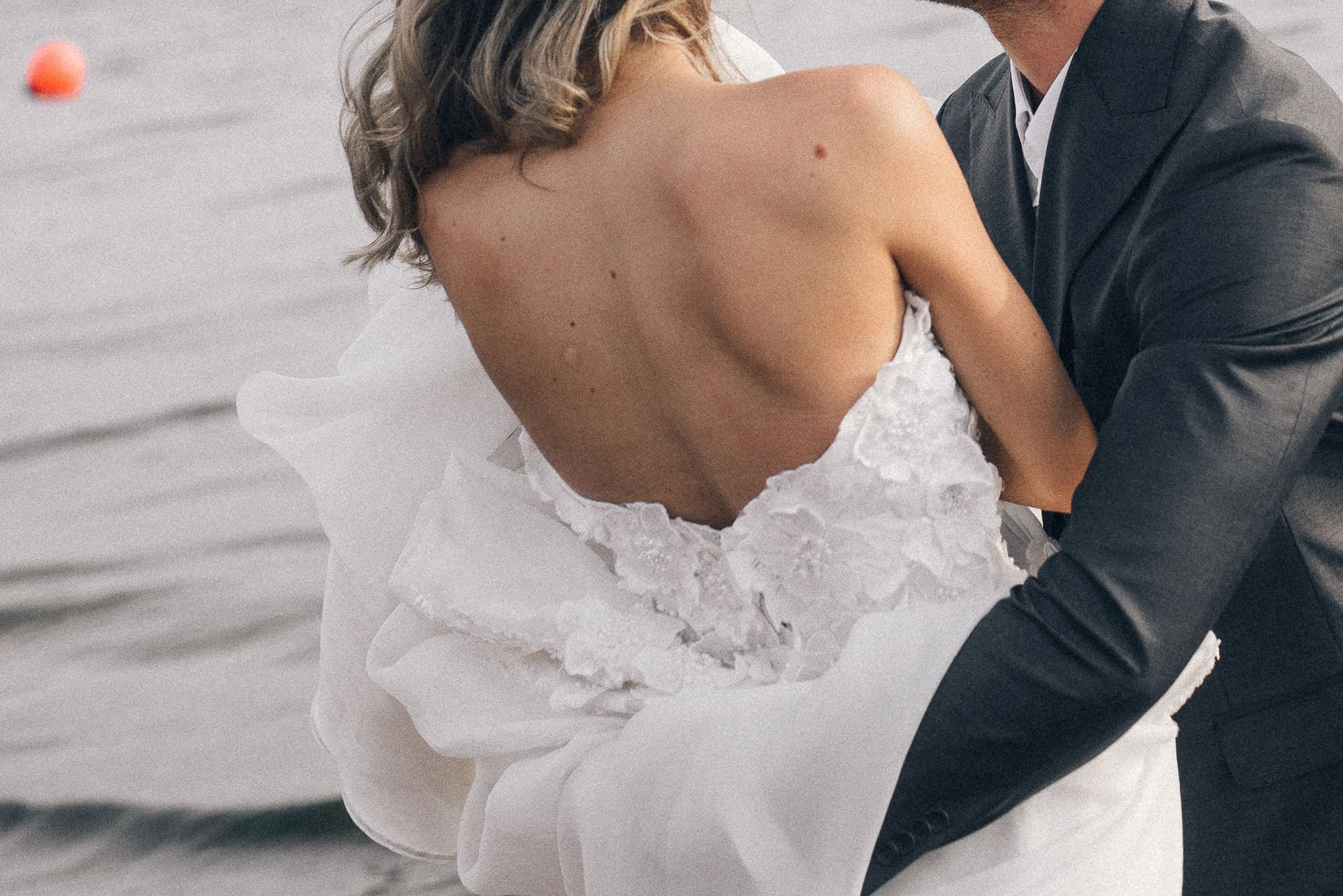 Свадебная фотосессия в Санкт-Петербурге у Финского залива