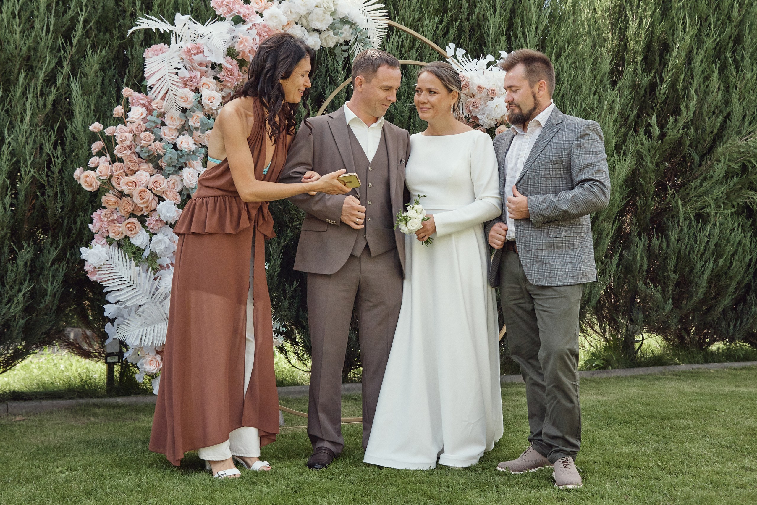 Счастье здесь. Свадебный фотограф Антон Артюшин. Работаю в Нижнем Новгороде и Москве